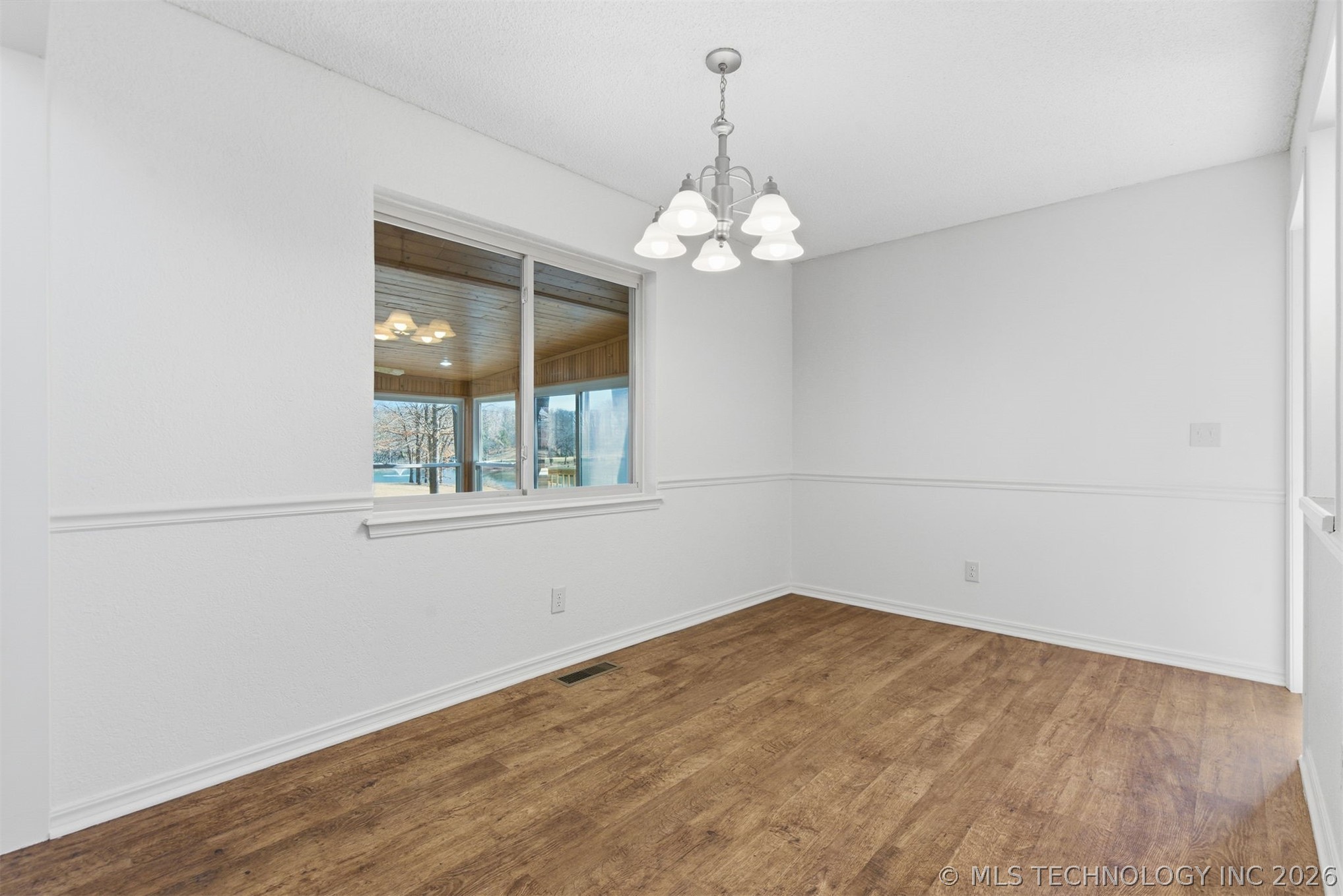 11607 S 5th Street Property Photo 26