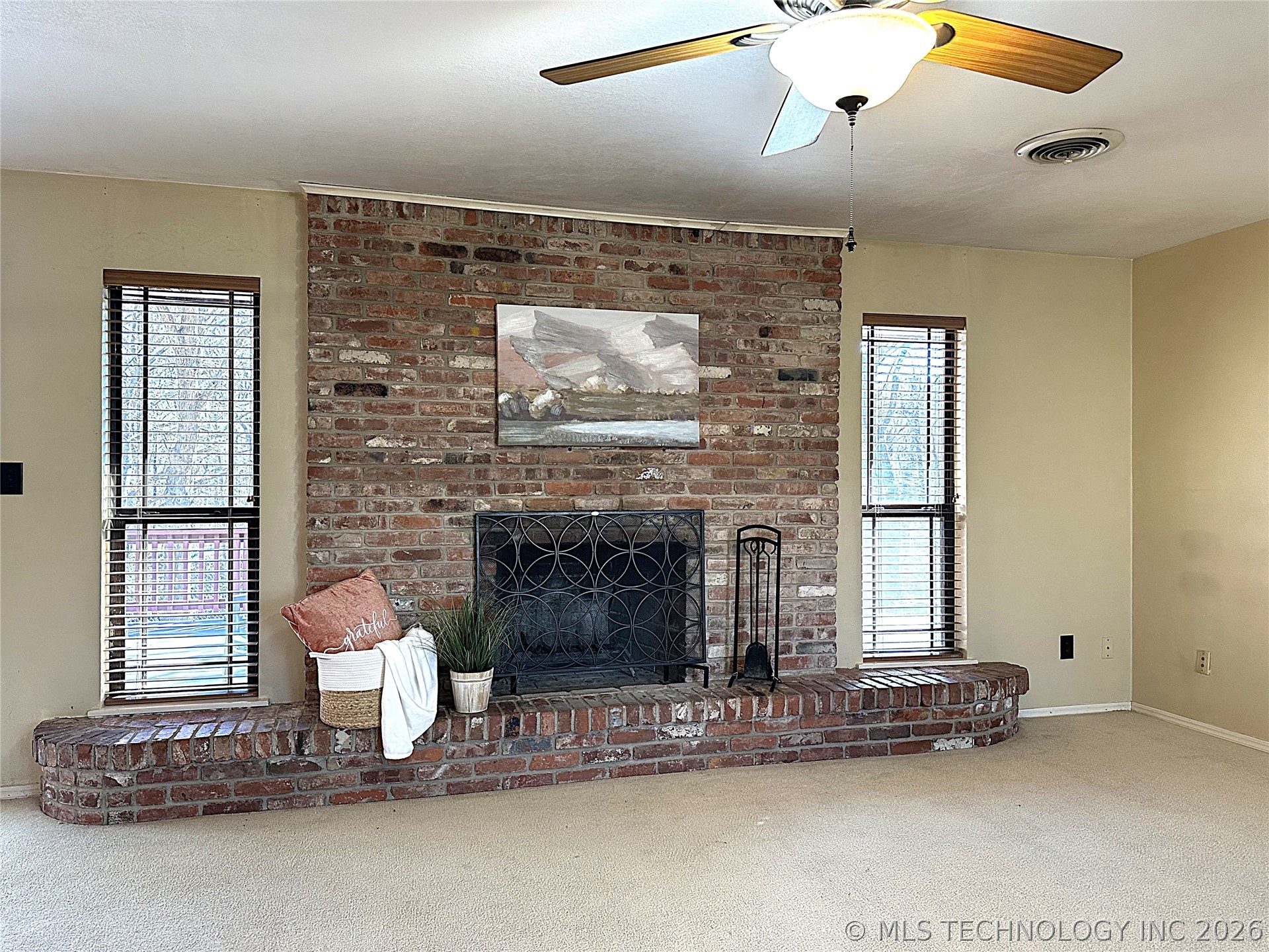 306 Eastwood Property Photo 5