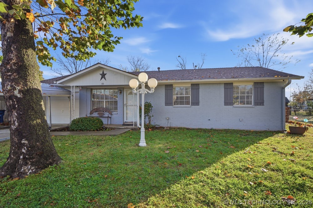 111 S 162nd East Avenue Property Photo 4