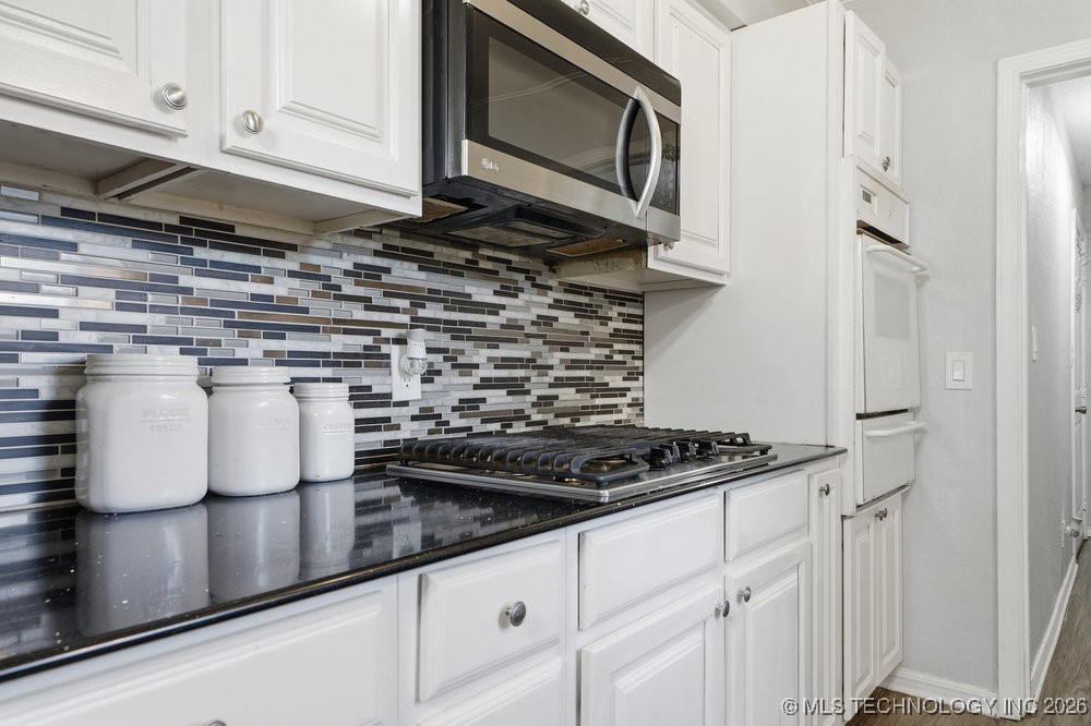 111 S 162nd East Avenue Property Photo 19