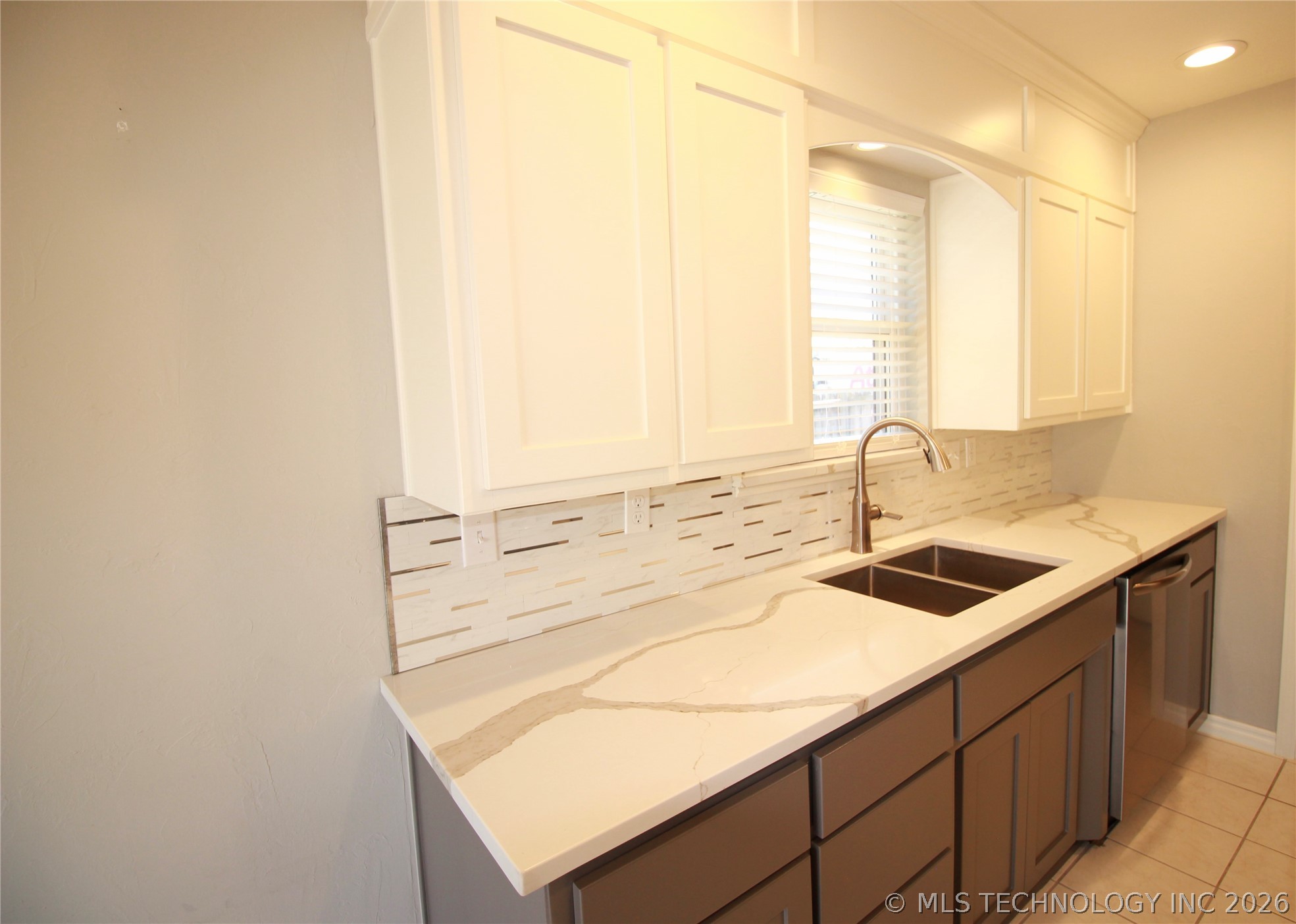 2507 Westwood Property Photo 11