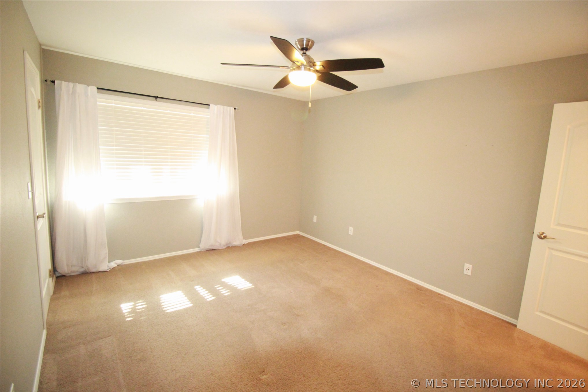 2507 Westwood Property Photo 18