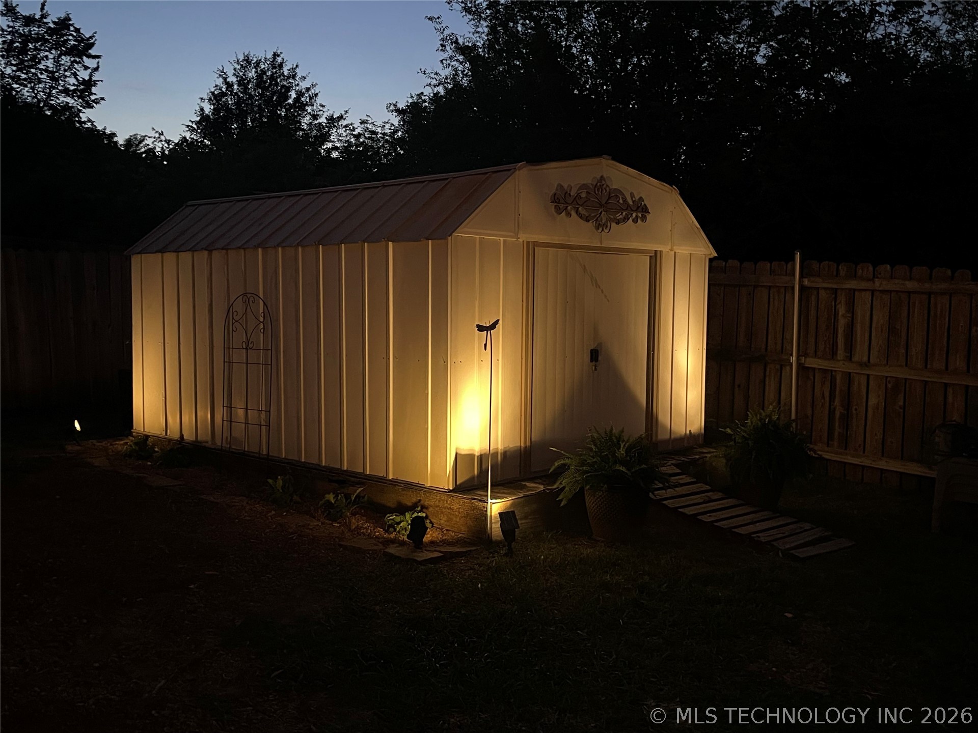 2507 Westwood Property Photo 29