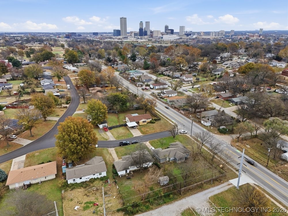 582 N Xenophon Avenue Property Photo 25