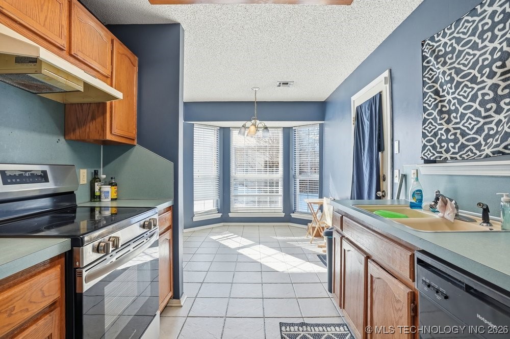 8937 E 135th Street S Property Photo 15