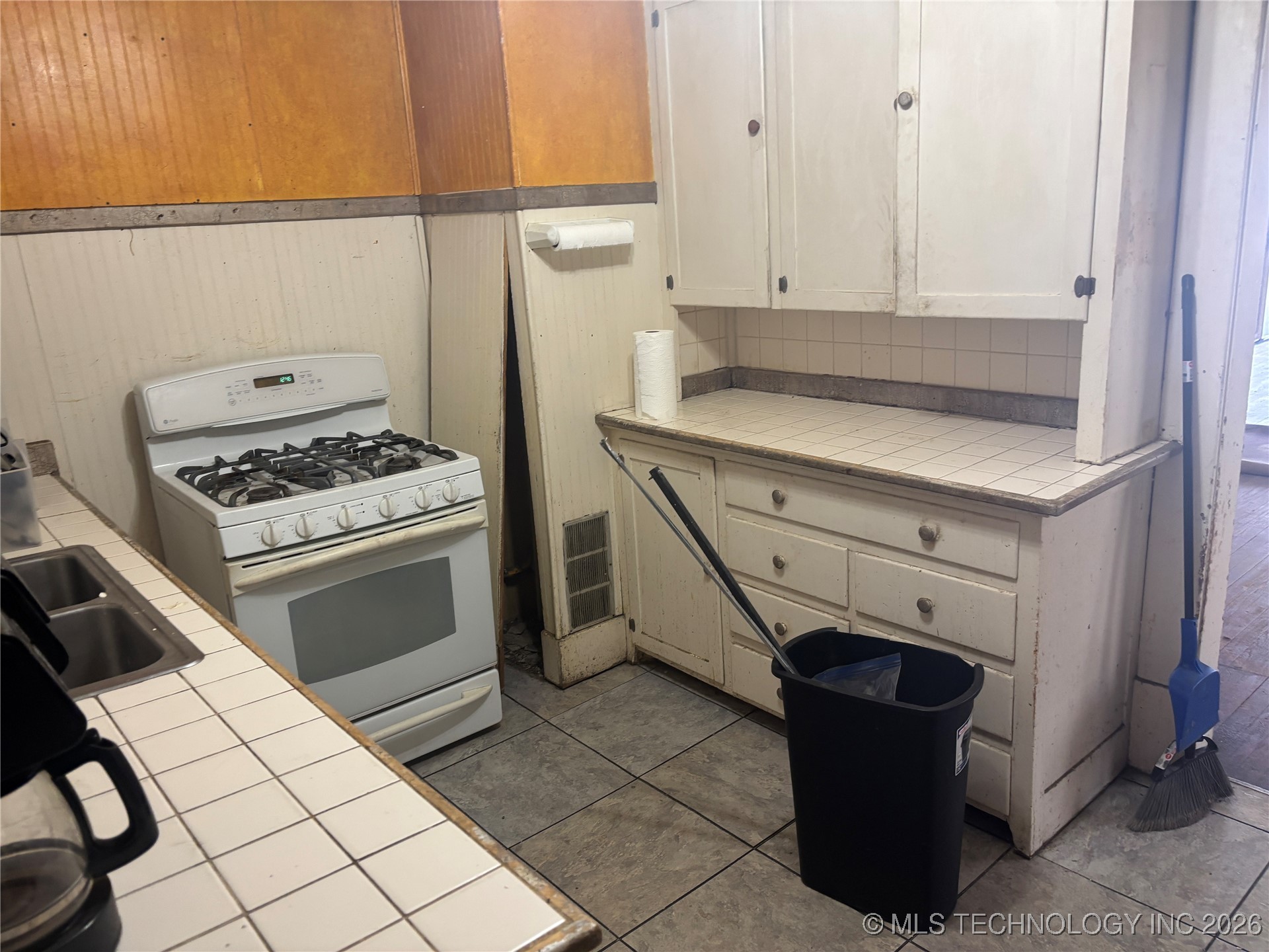 312 S Chickasaw Avenue Property Photo 5