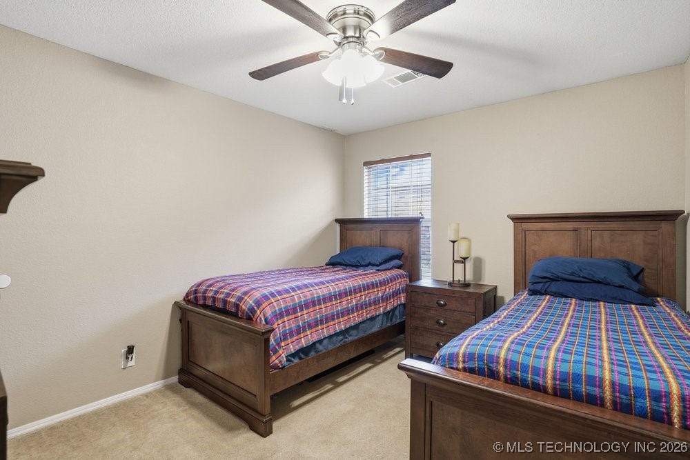 11523 S 105th Avenue E Property Photo 23