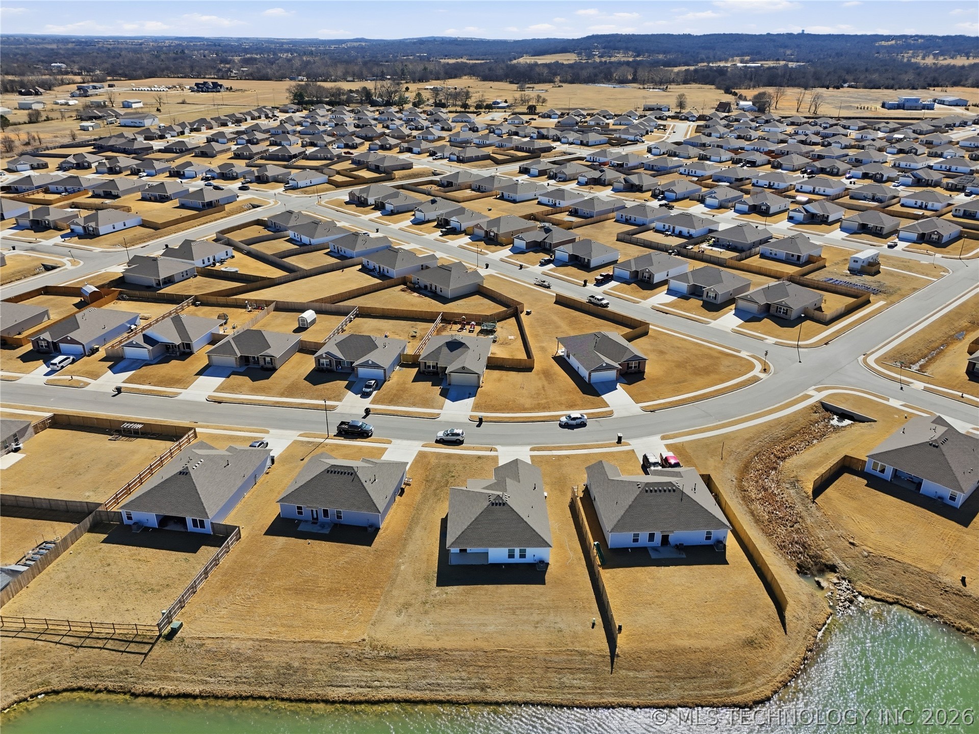 29207 E 78th Street S Property Photo 6