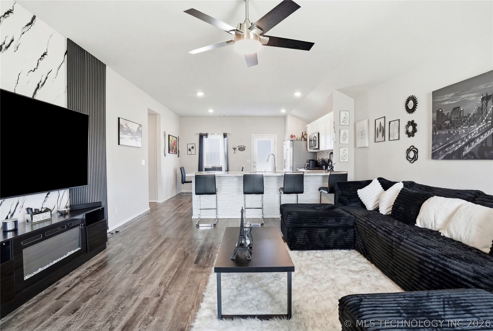 29207 E 78th Street S Property Photo 20