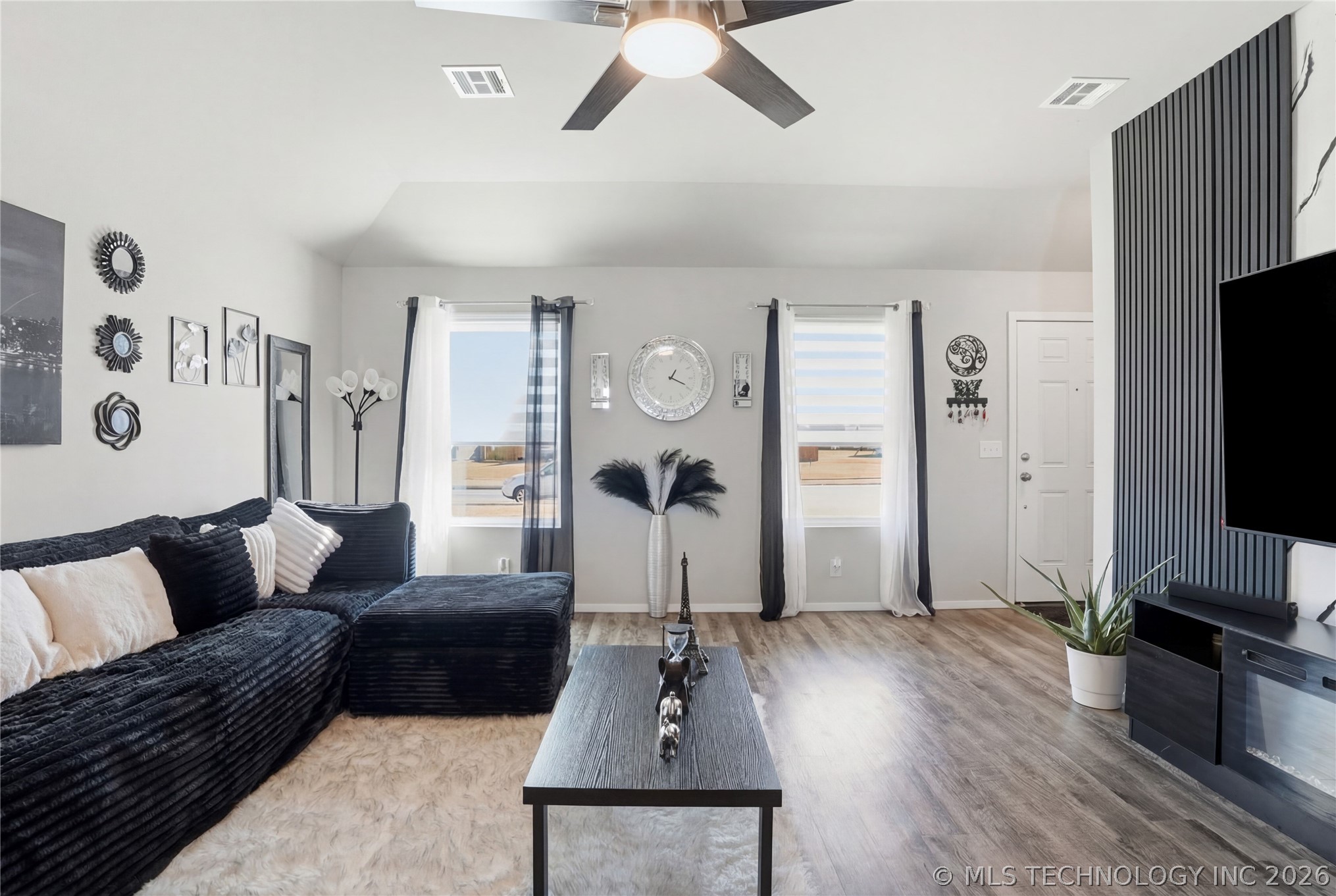 29207 E 78th Street S Property Photo 24