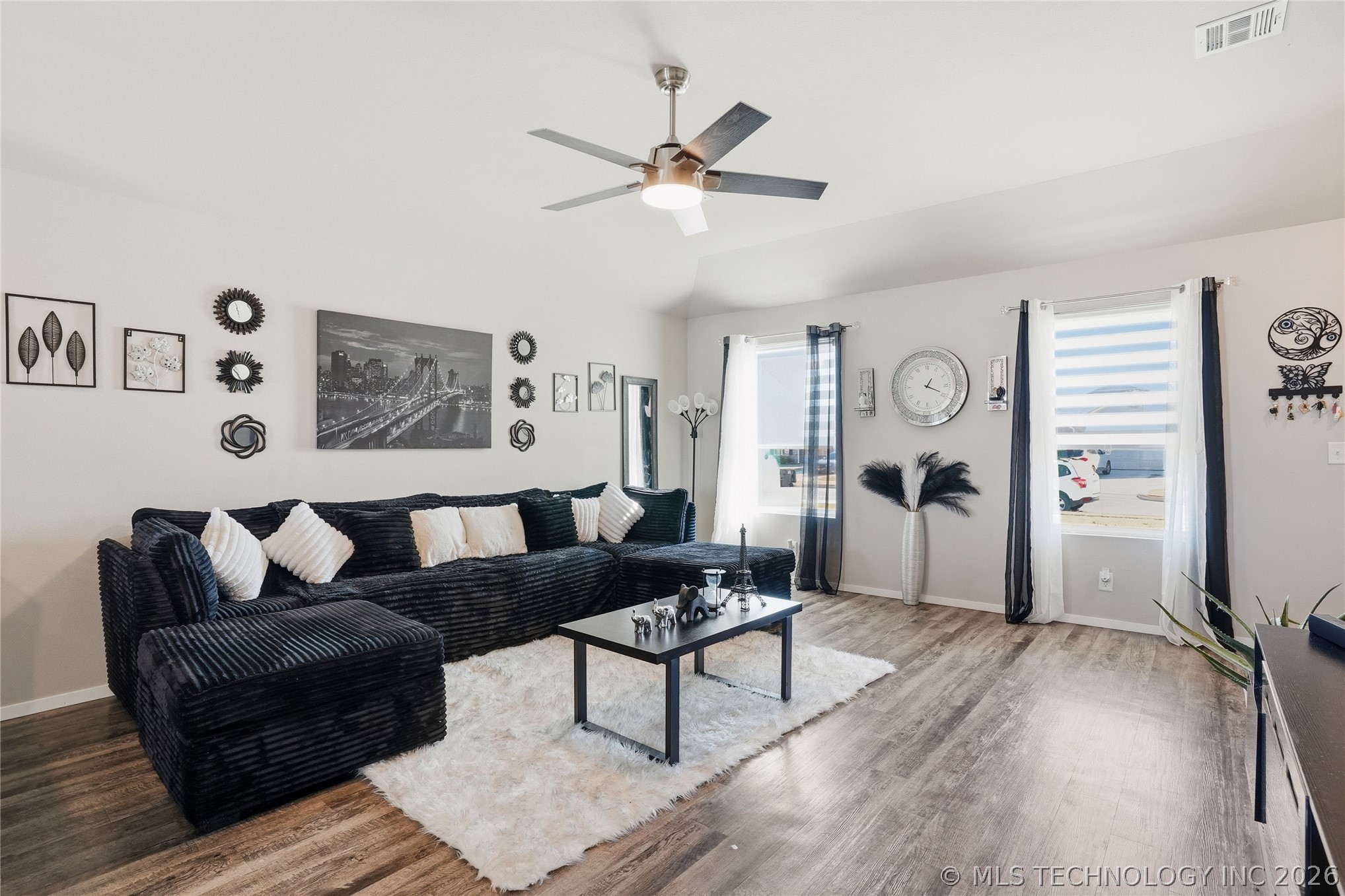 29207 E 78th Street S Property Photo 25