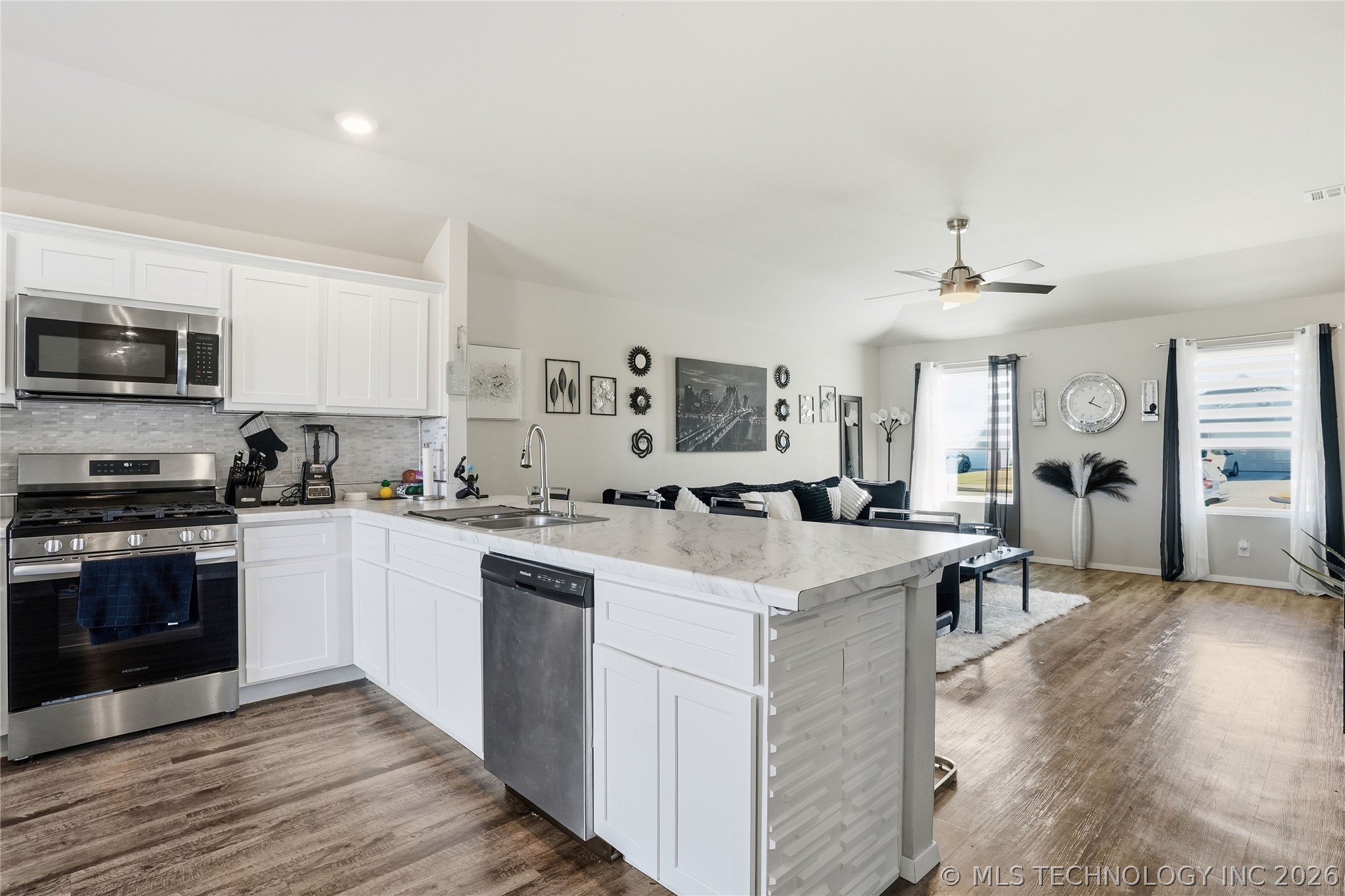 29207 E 78th Street S Property Photo 29