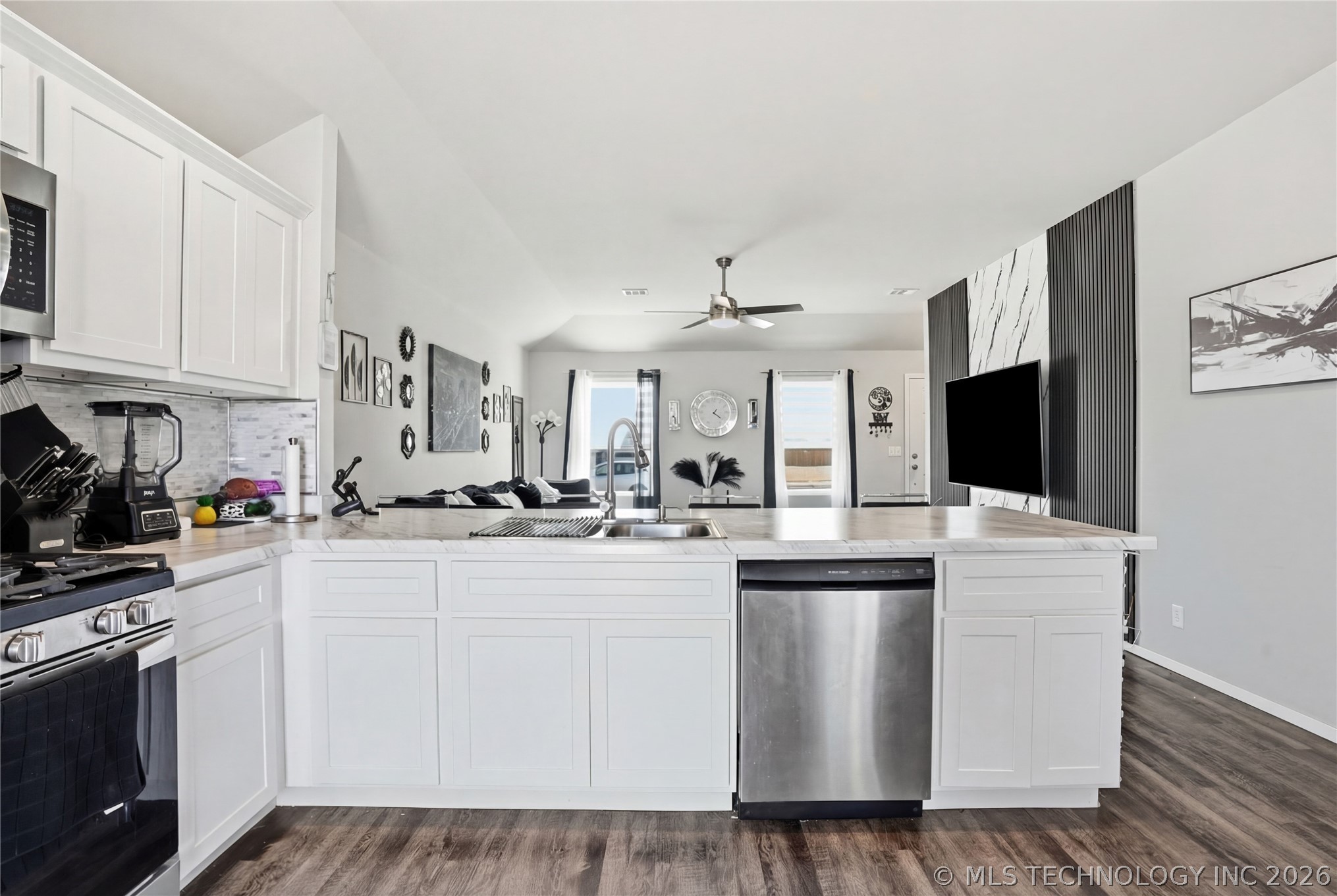 29207 E 78th Street S Property Photo 34