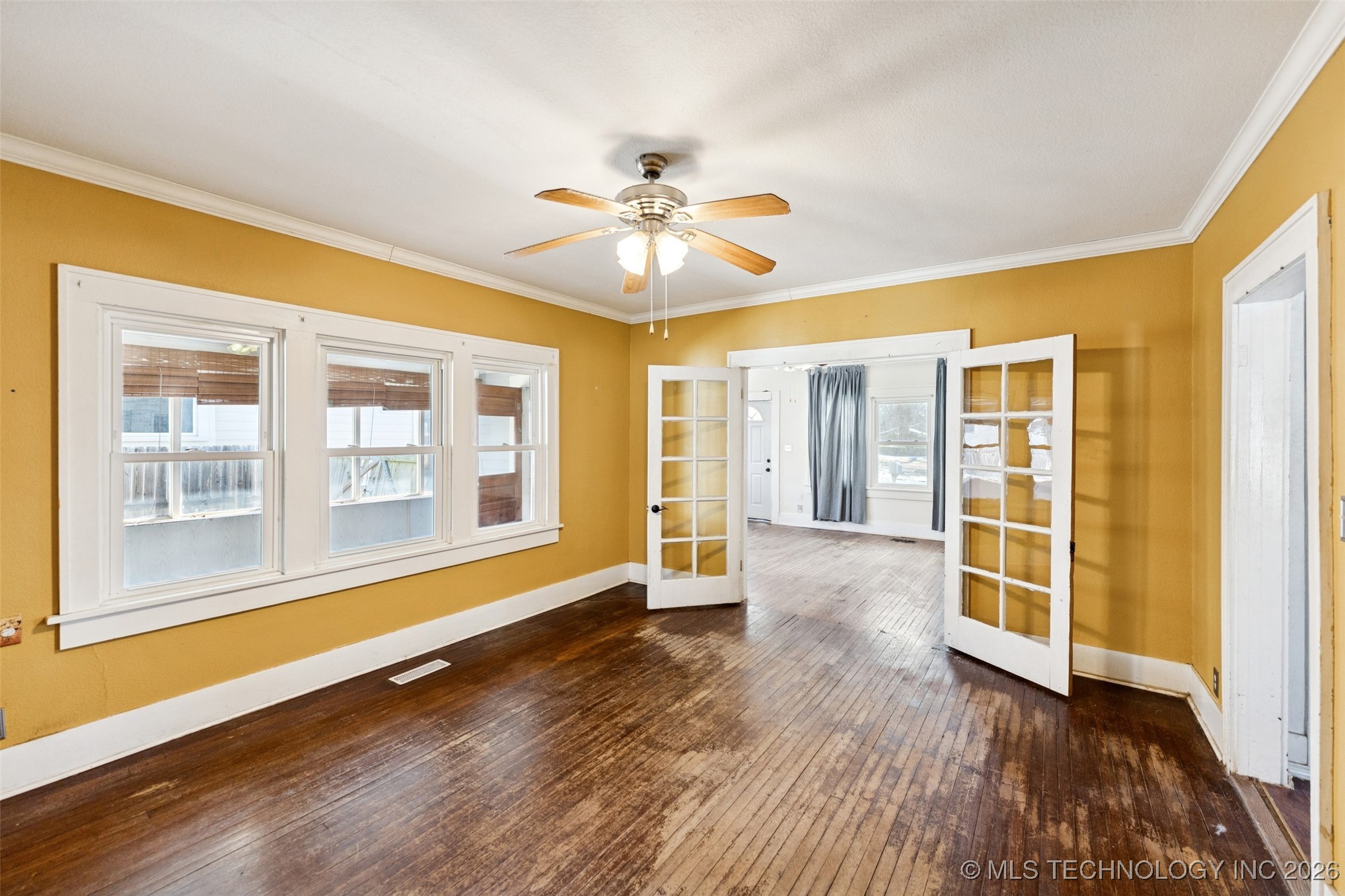 1109 E 9th Street Property Photo 12