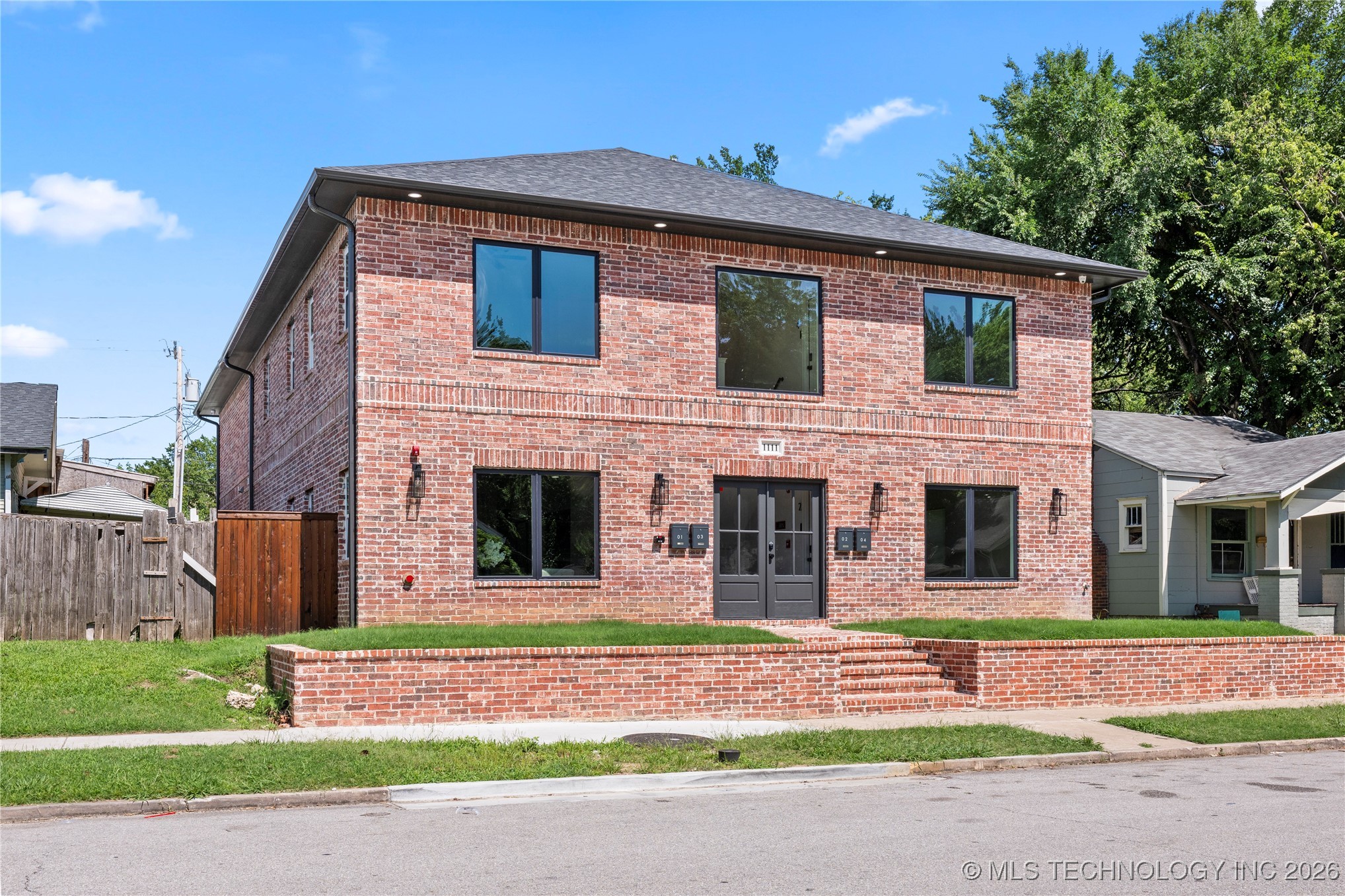 1111 S Quincy Avenue Property Photo 8