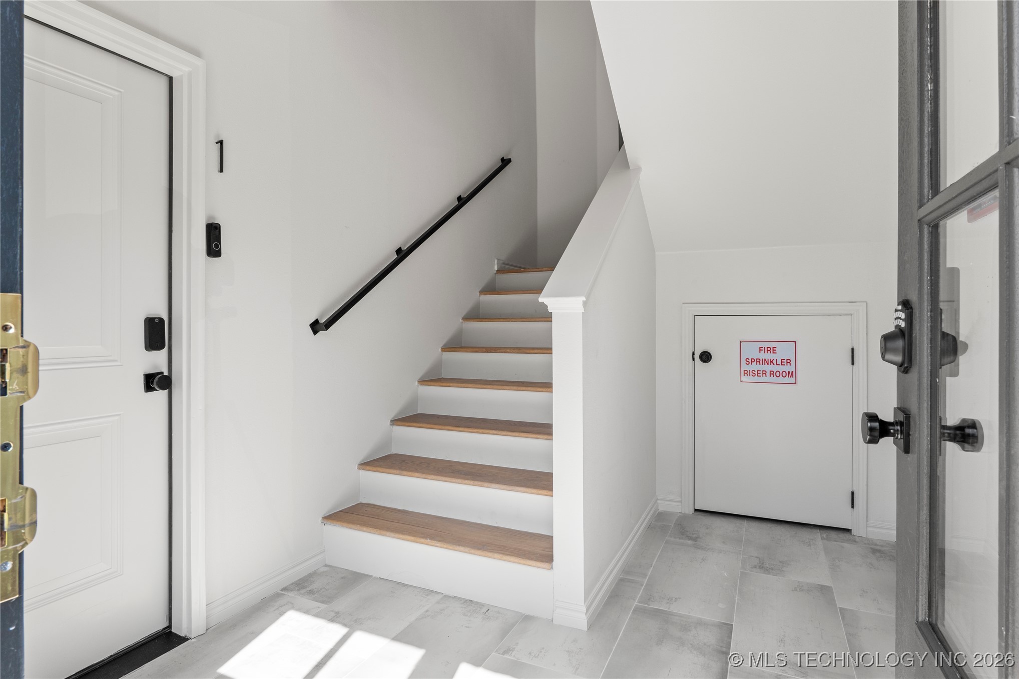 1111 S Quincy Avenue Property Photo 10