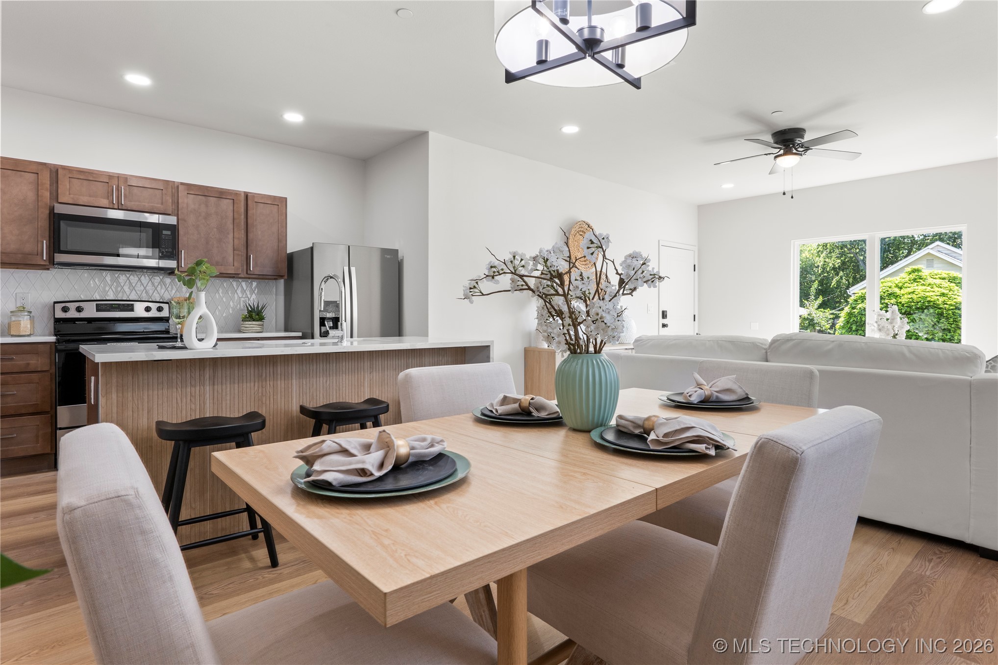 1111 S Quincy Avenue Property Photo 19