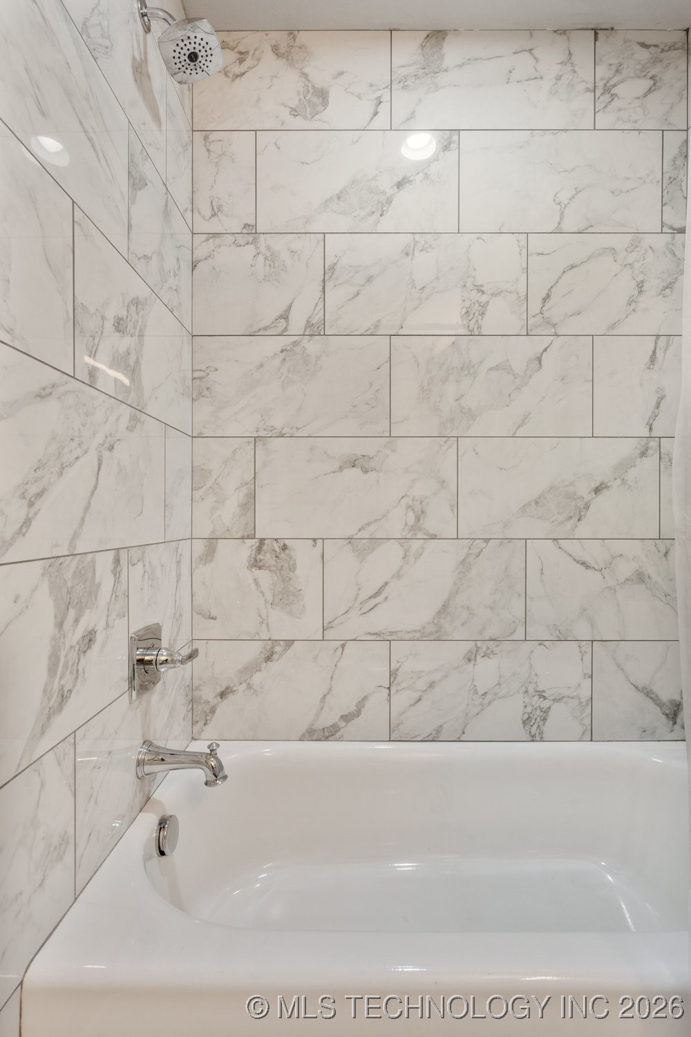 7405 S Chestnut Avenue Property Photo 44