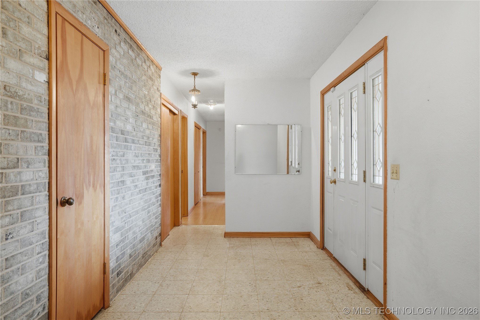 701 E Lucy Avenue Property Photo 4