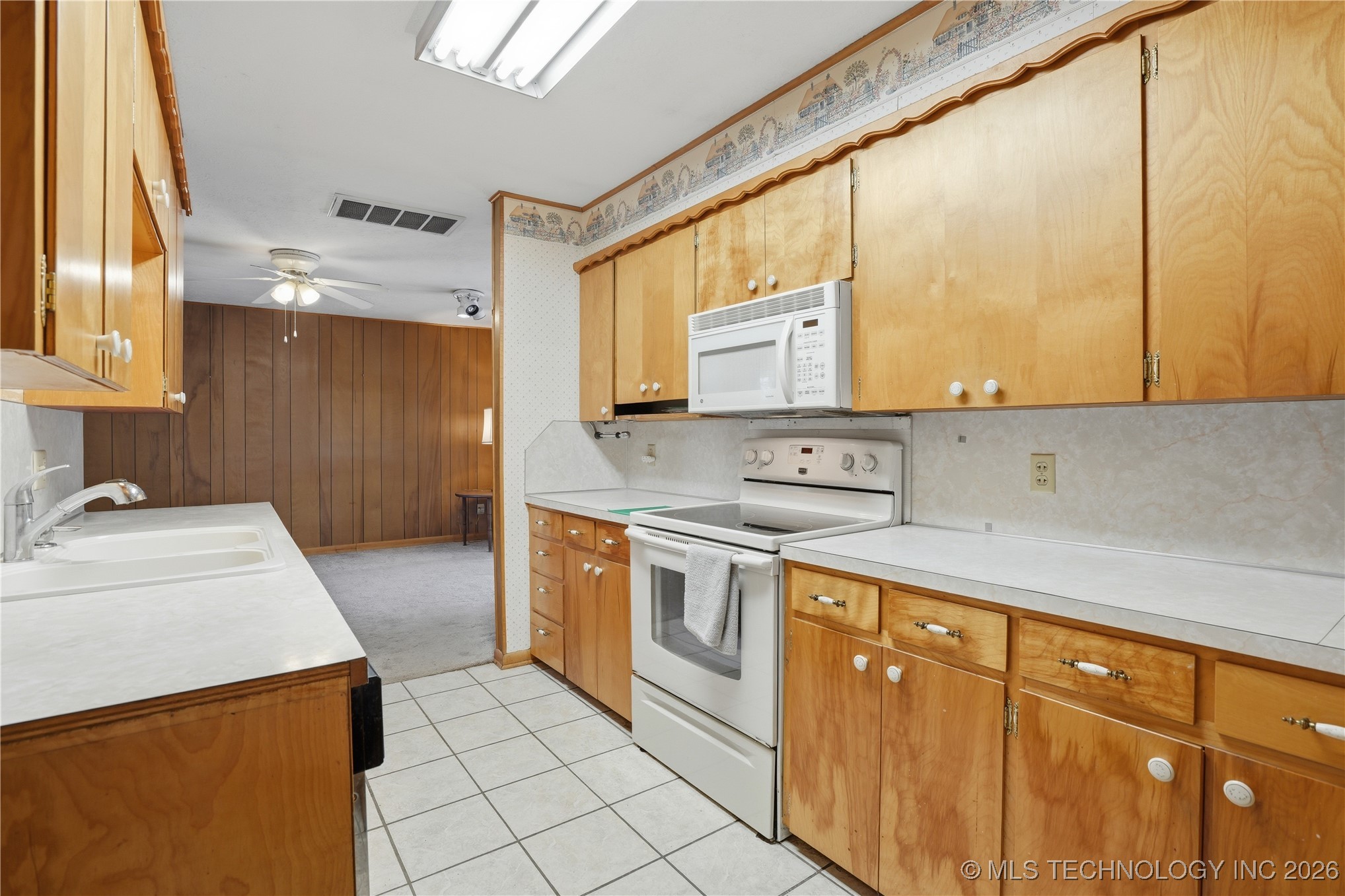 701 E Lucy Avenue Property Photo 13