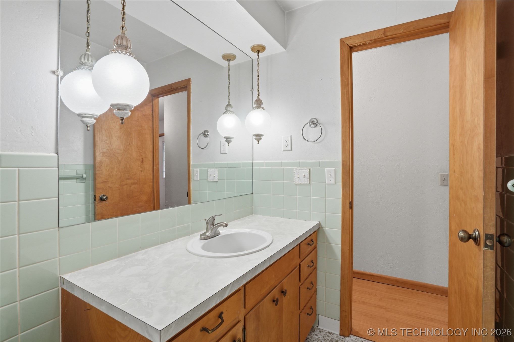 701 E Lucy Avenue Property Photo 17