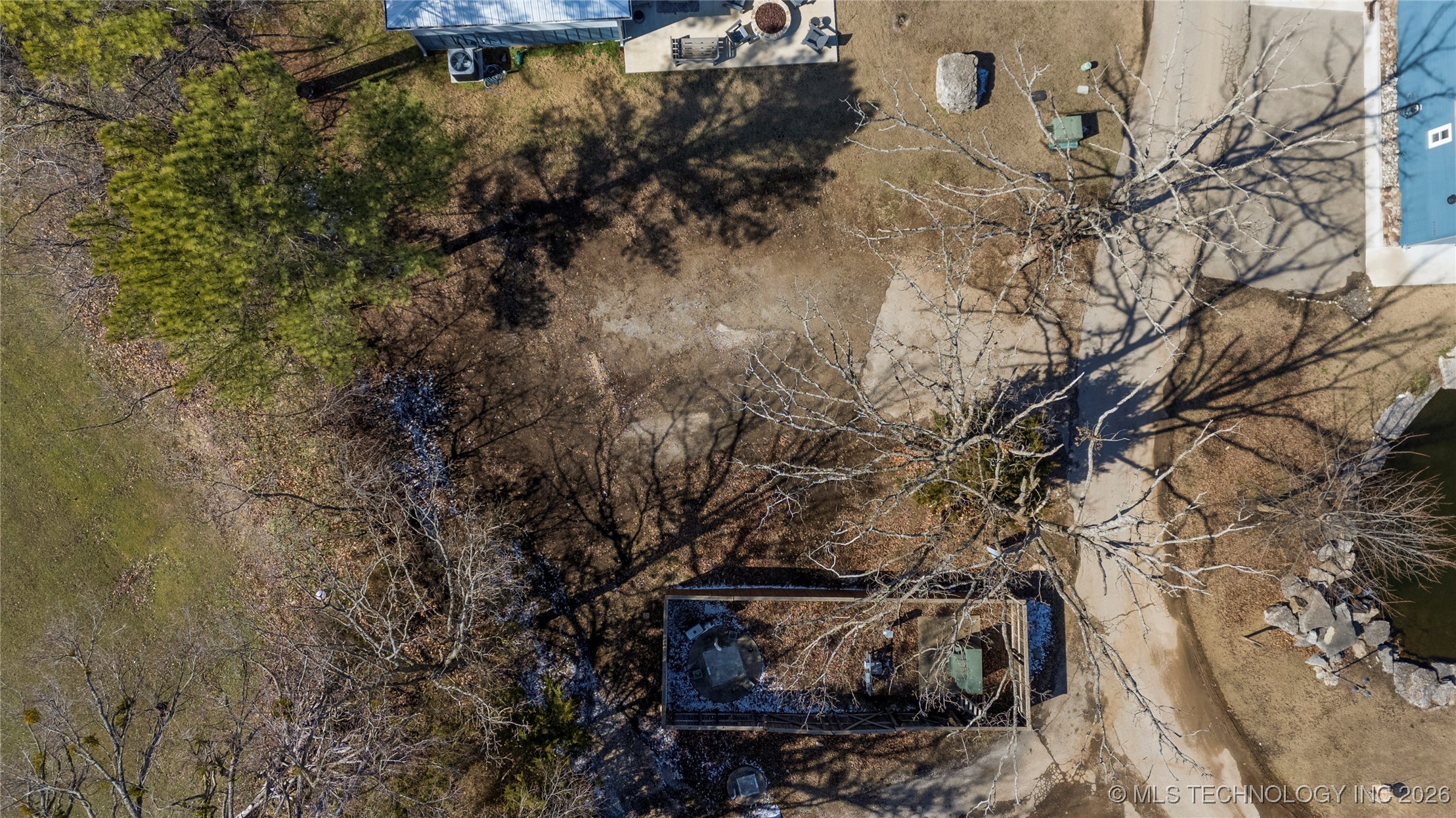 37220 S Cliff Crest Drive Property Photo 2