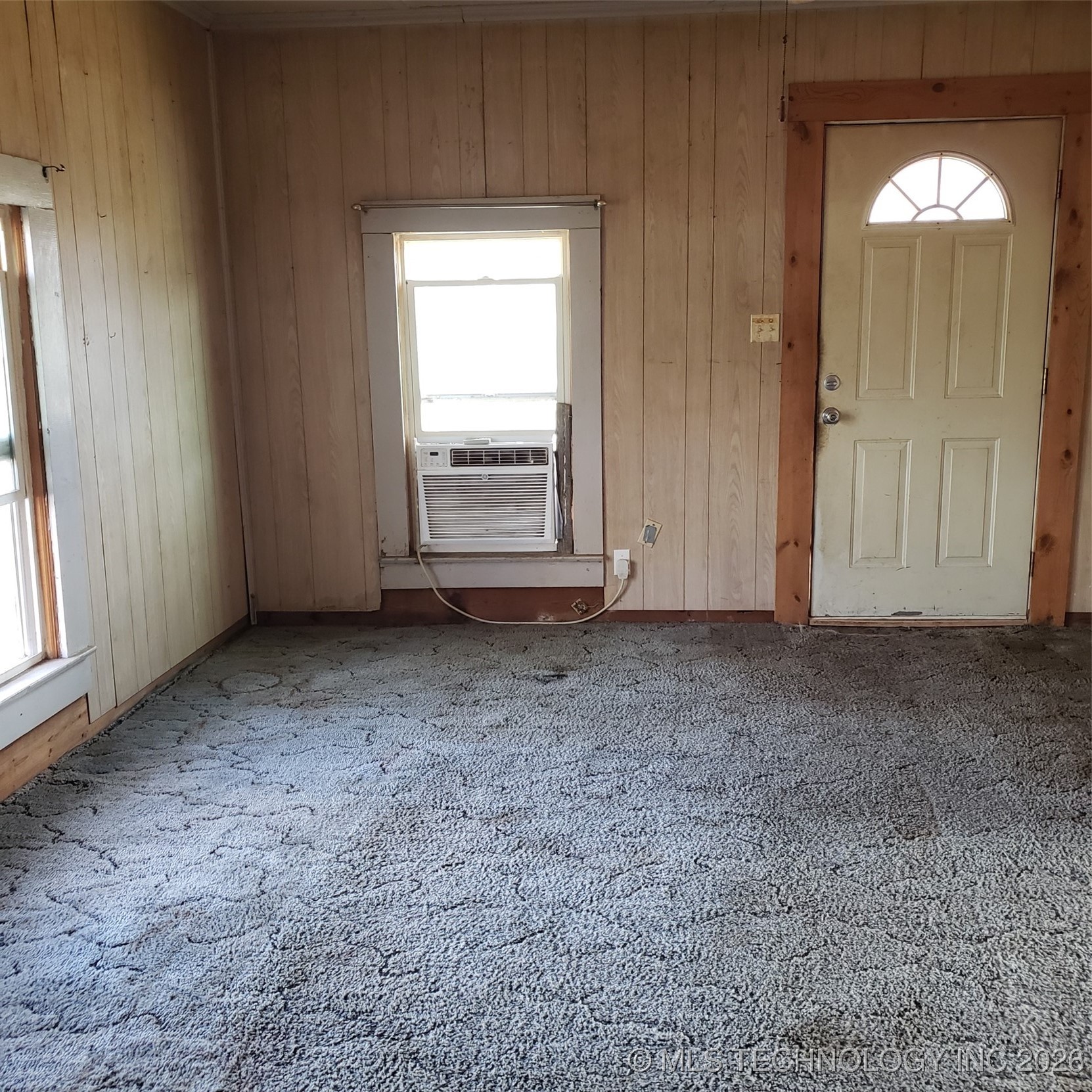 283 Highland Street Property Photo 4