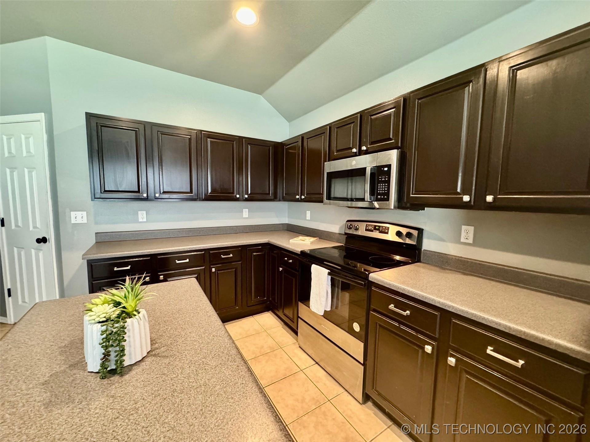 4425 S 199th East Avenue Property Photo 7