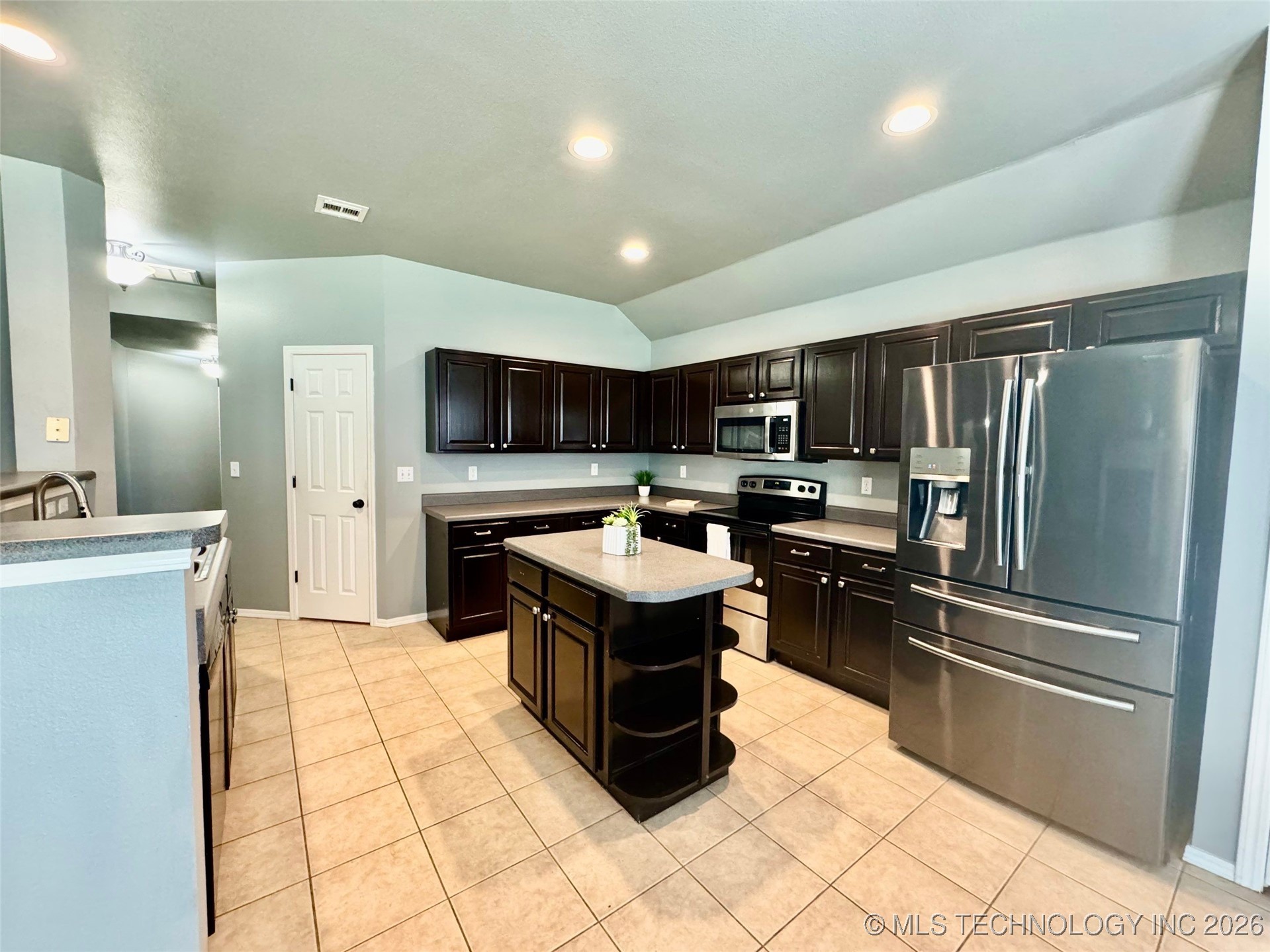 4425 S 199th East Avenue Property Photo 17