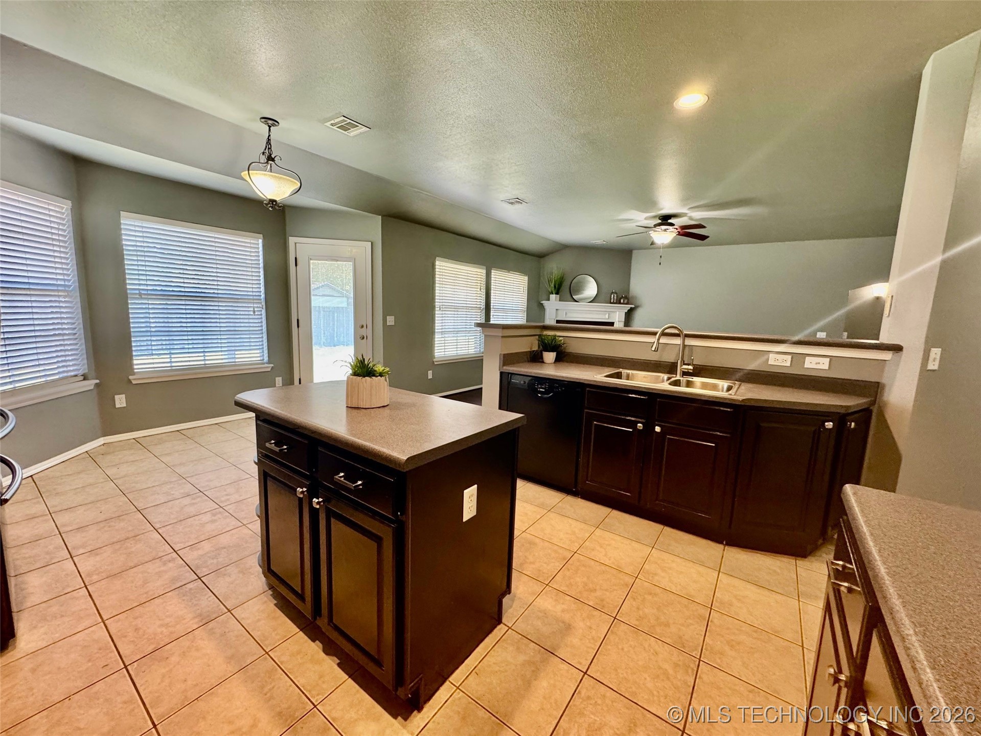 4425 S 199th East Avenue Property Photo 21