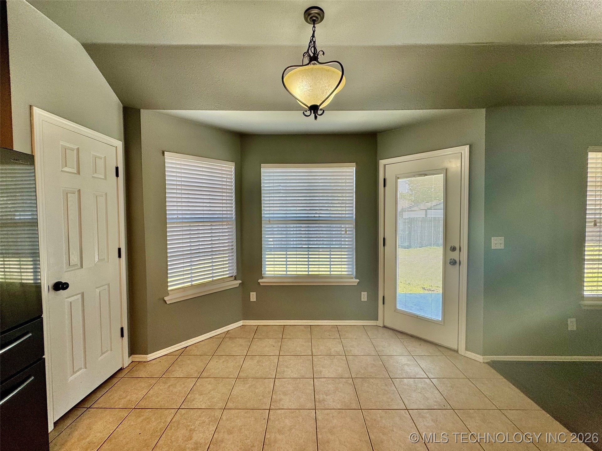 4425 S 199th East Avenue Property Photo 30