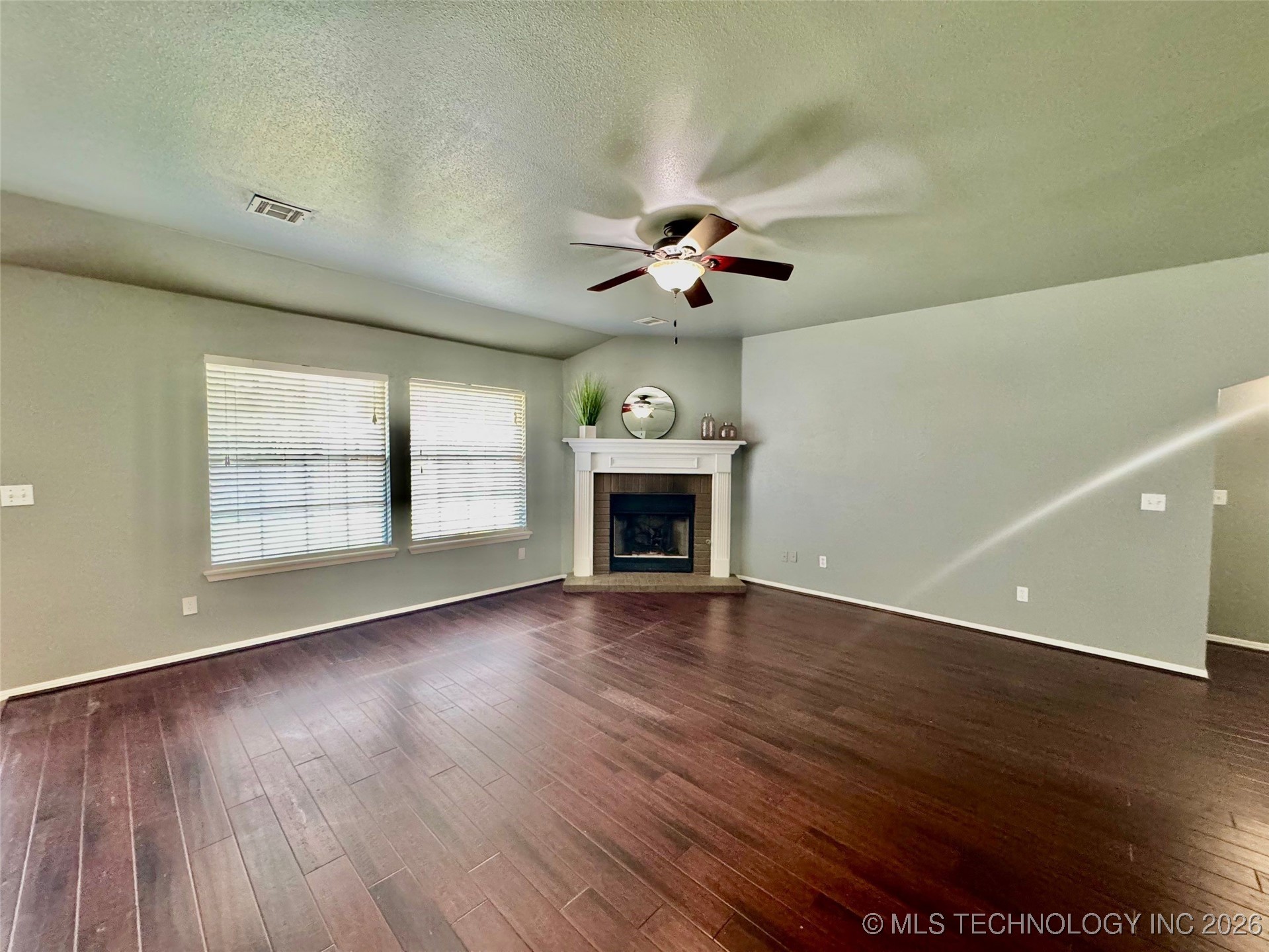 4425 S 199th East Avenue Property Photo 32