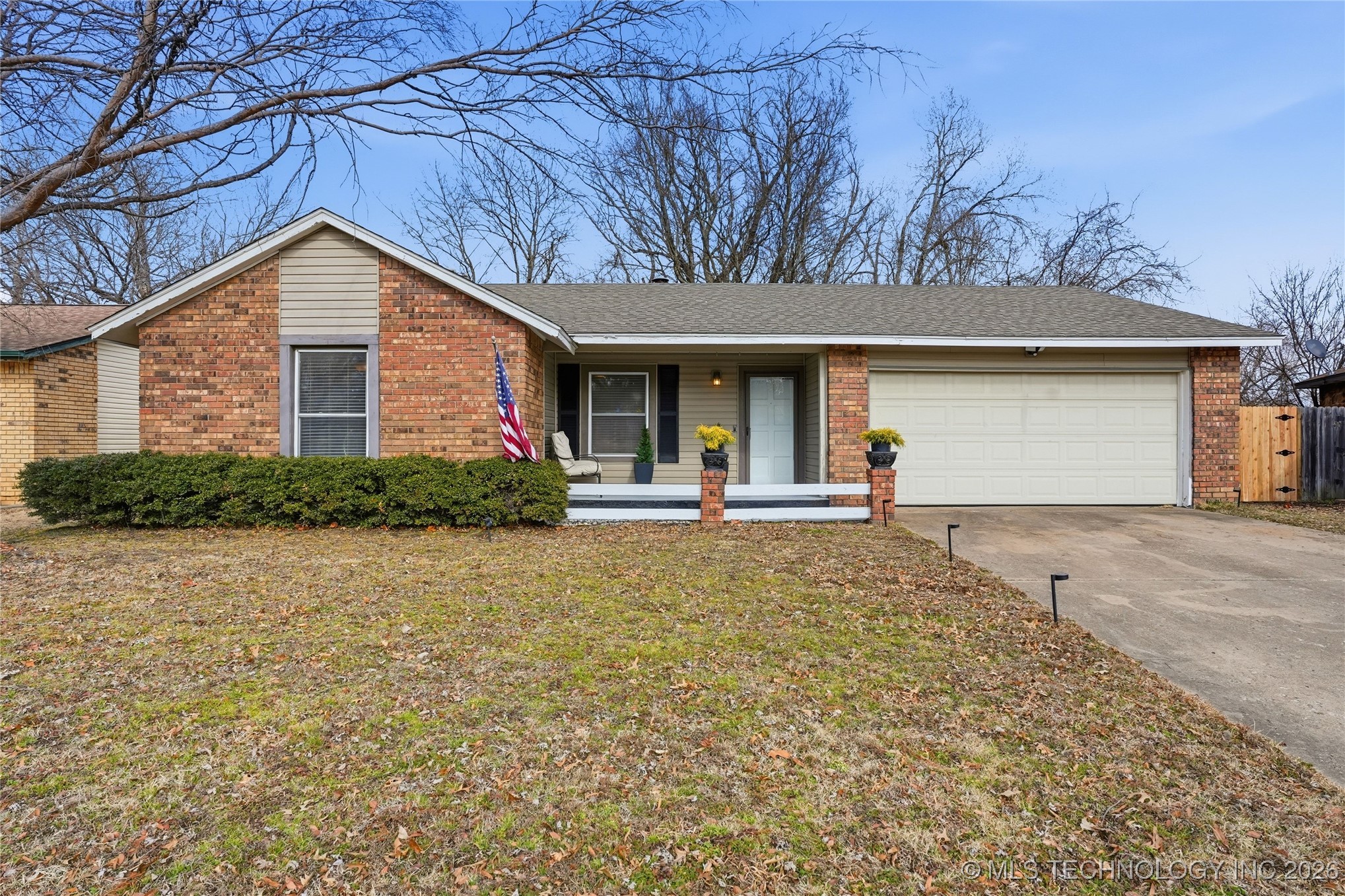 3009 S Ash Avenue Property Photo 1