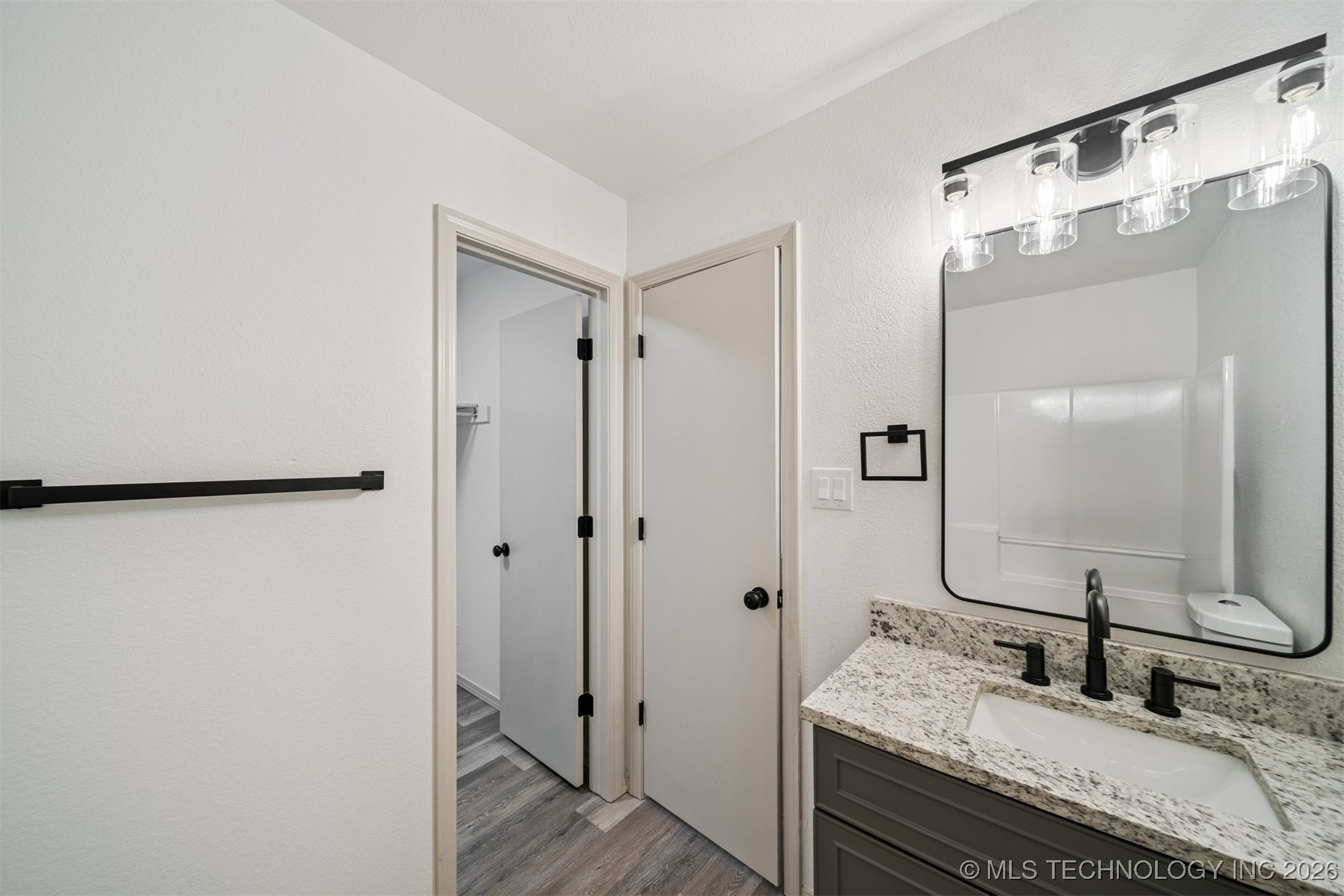 10020 N 44th East Avenue Property Photo 15