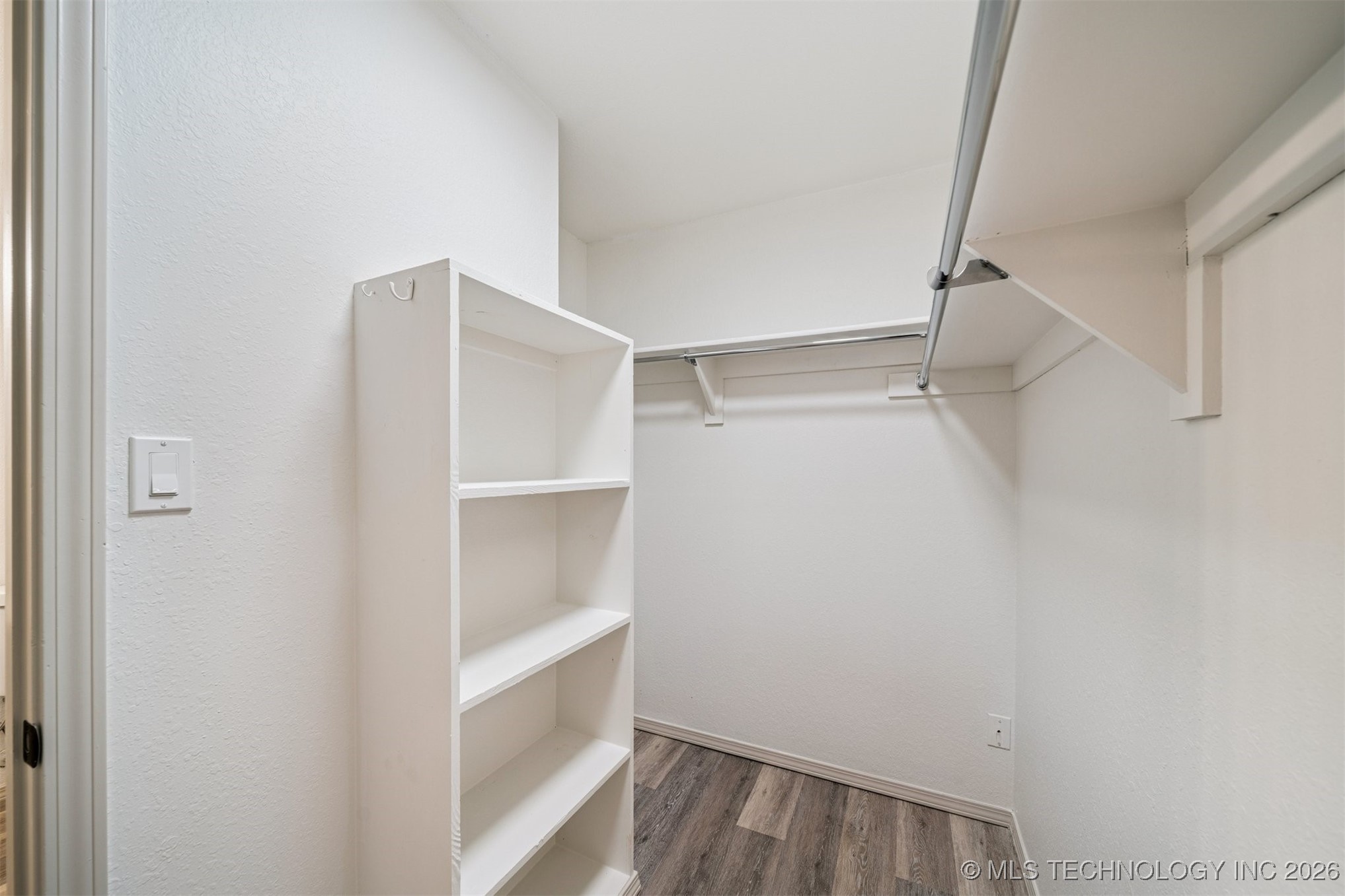 10020 N 44th East Avenue Property Photo 16