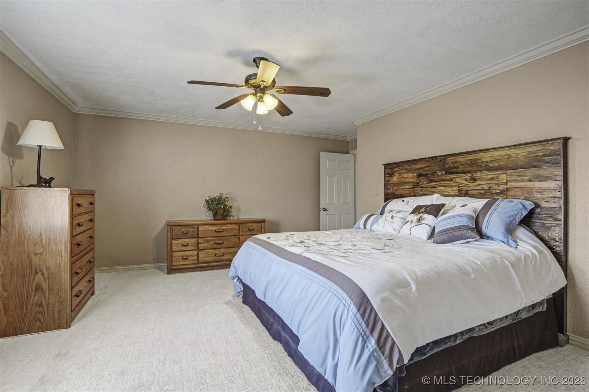 11549 S 49th West Avenue Property Photo 4