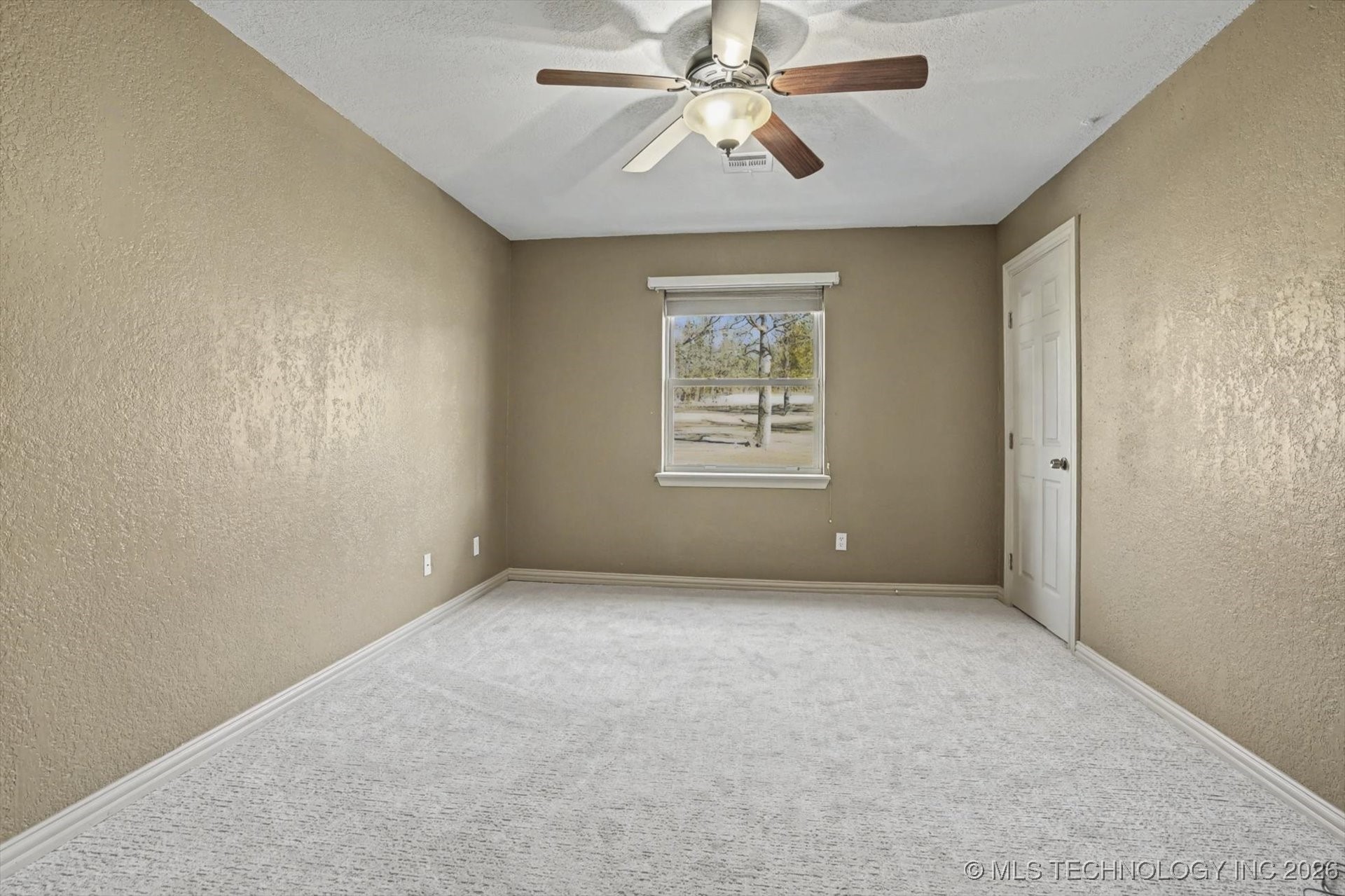 11549 S 49th West Avenue Property Photo 25