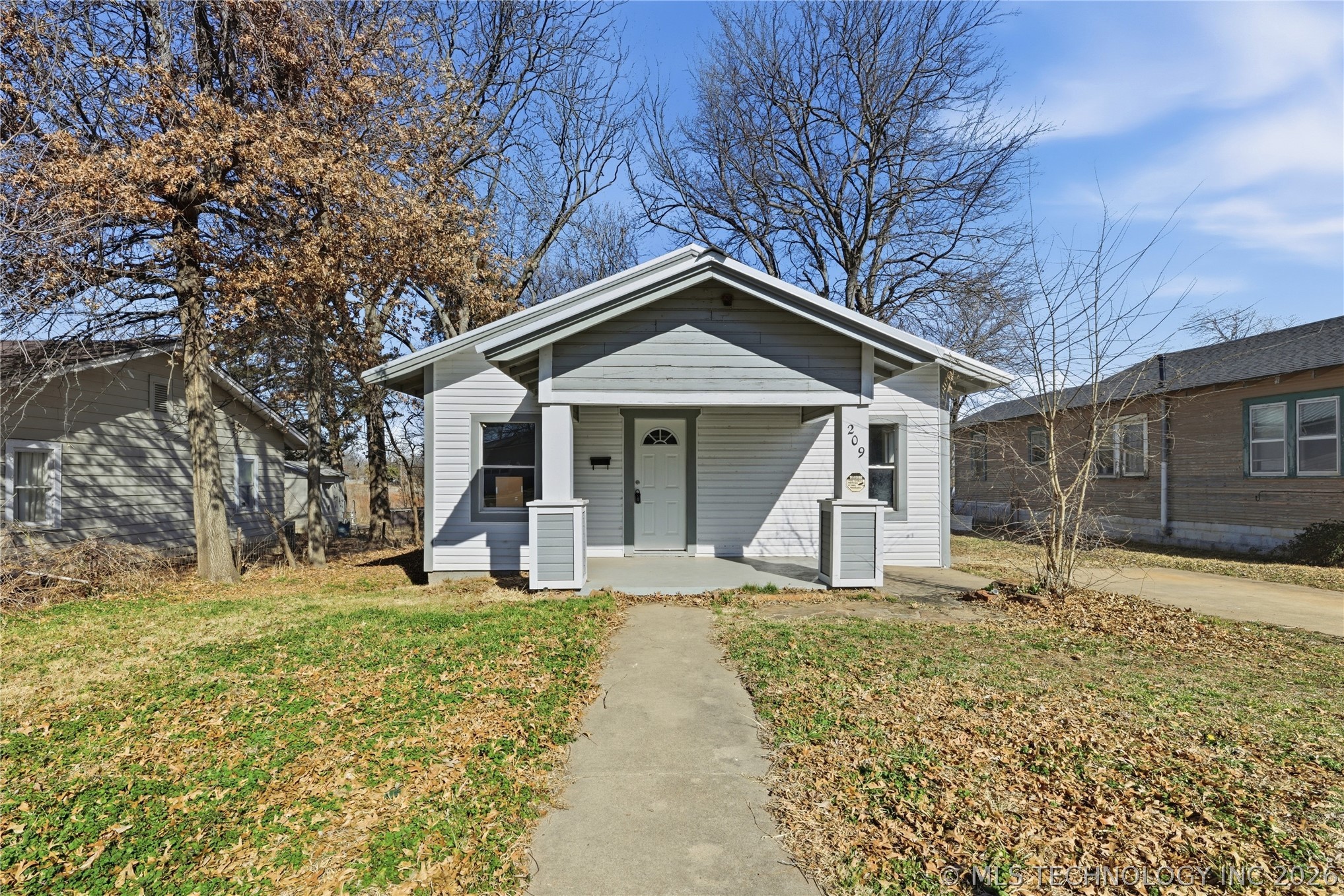 209 E Miami Avenue Property Photo 1