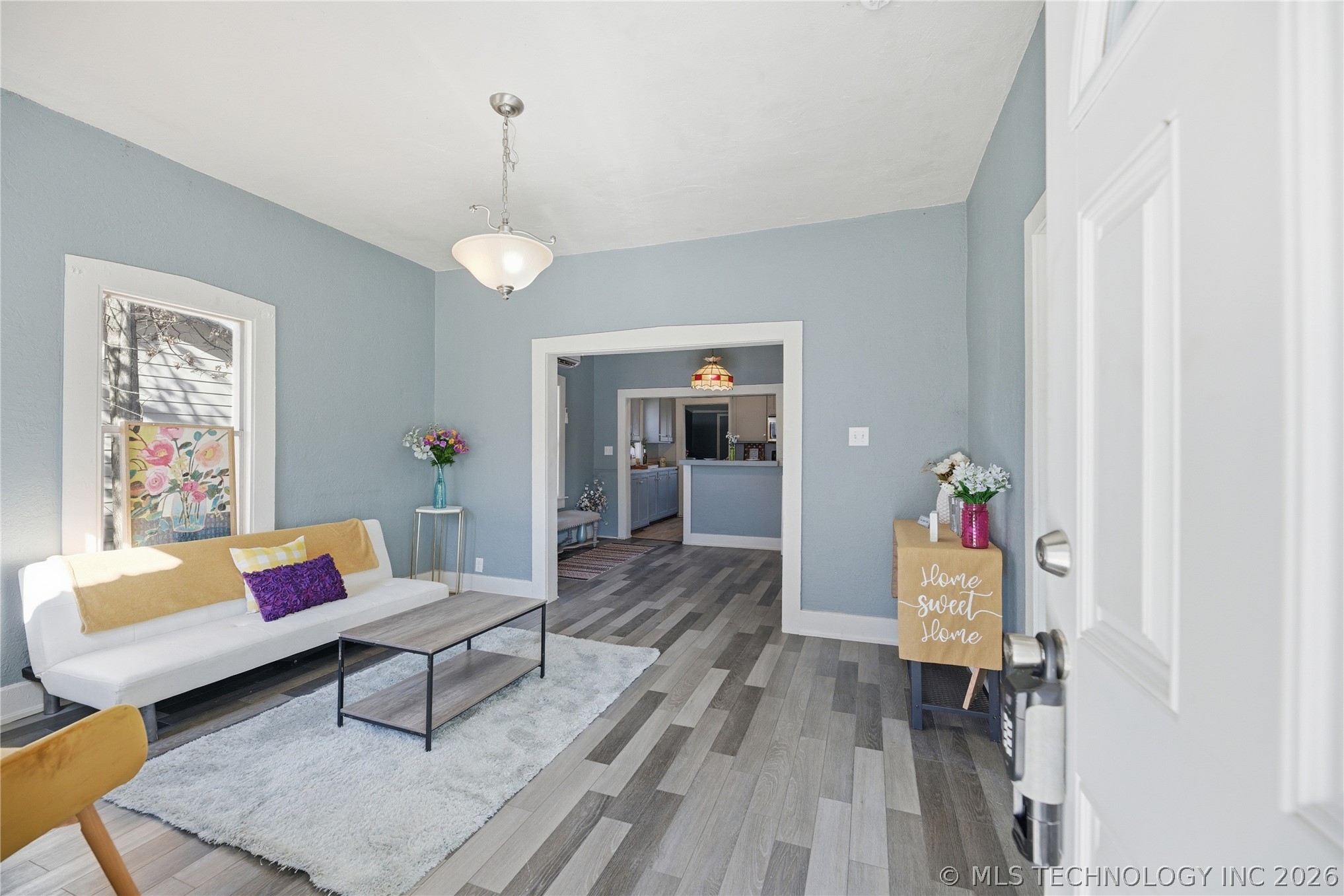 209 E Miami Avenue Property Photo 3