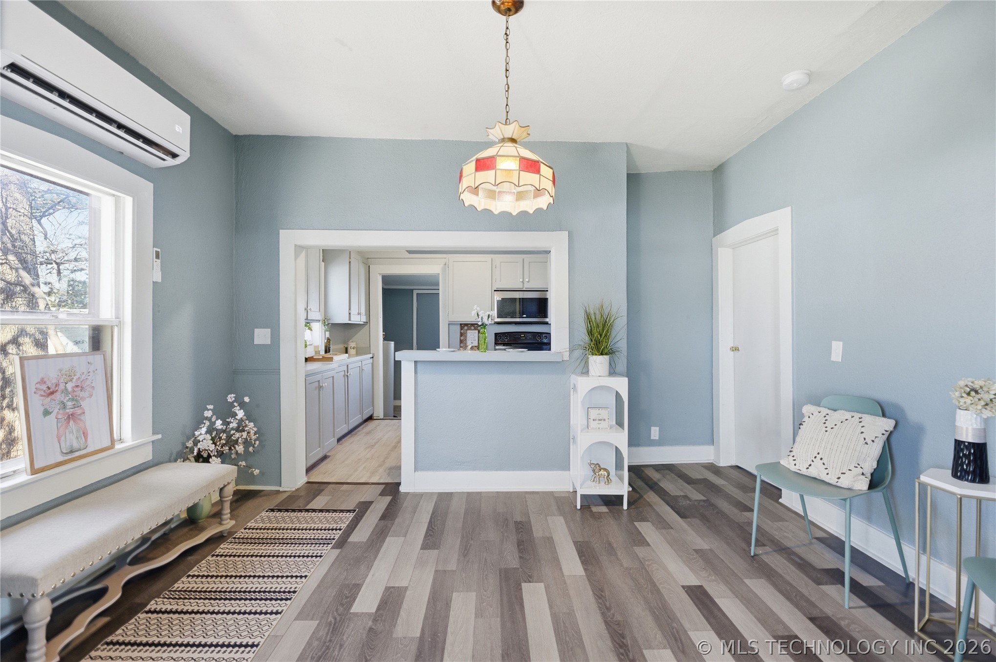 209 E Miami Avenue Property Photo 7