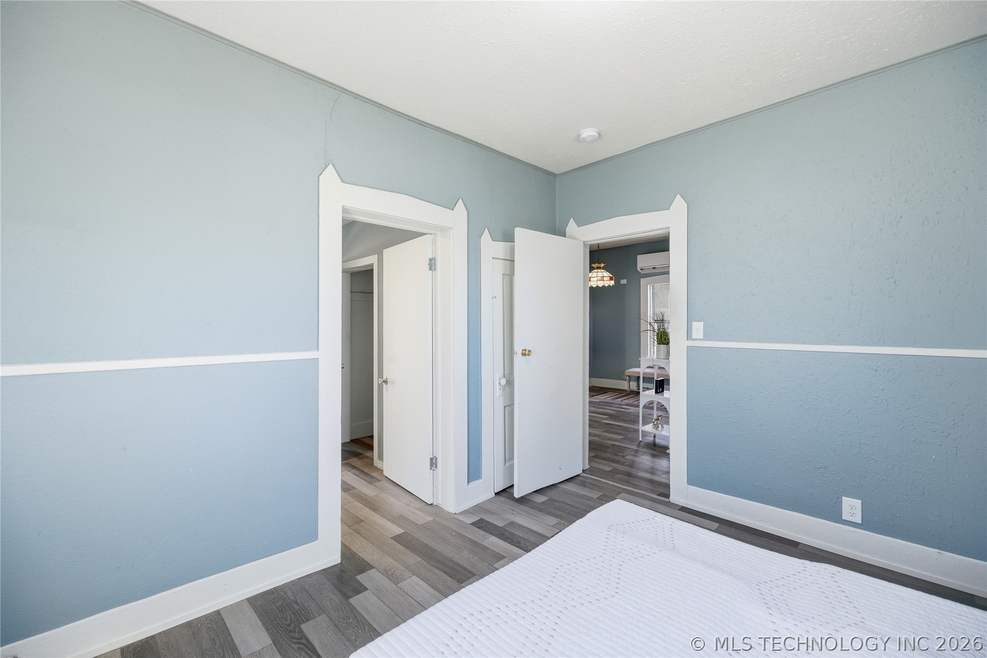 209 E Miami Avenue Property Photo 15