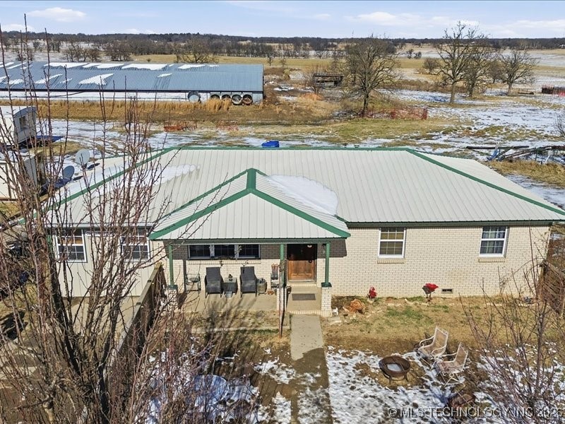 472589 E County Road 660 Property Photo 4