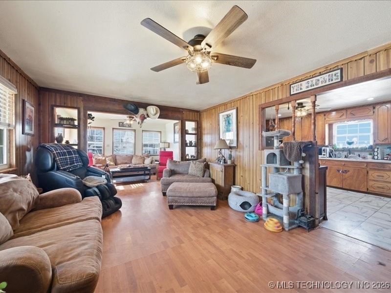 472589 E County Road 660 Property Photo 7