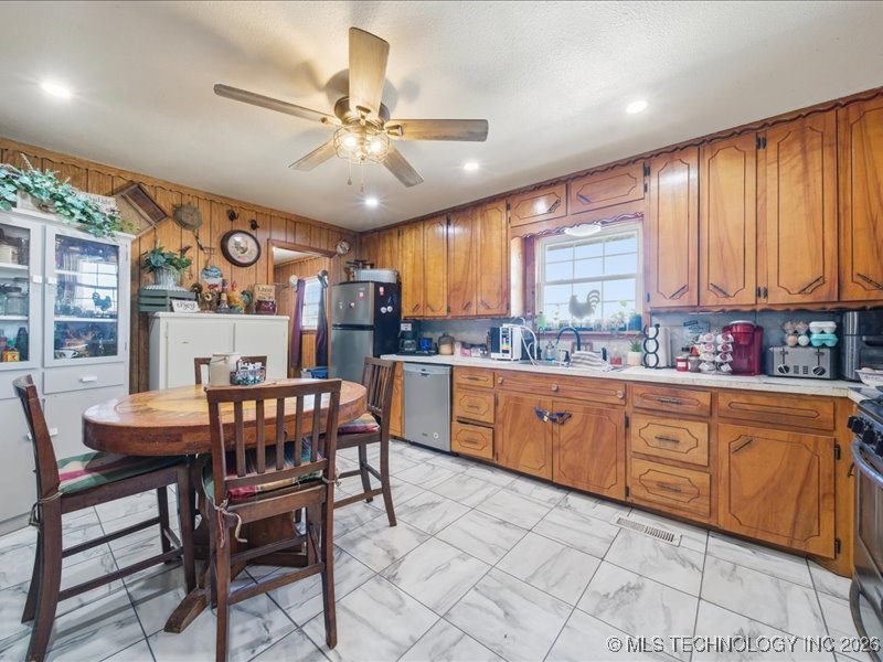 472589 E County Road 660 Property Photo 12