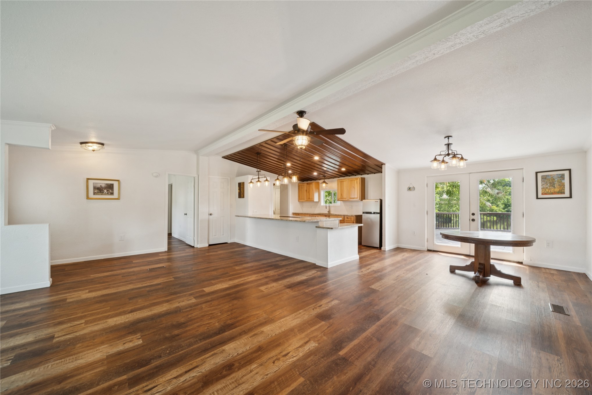 104500 S 4095 Road Property Photo 11