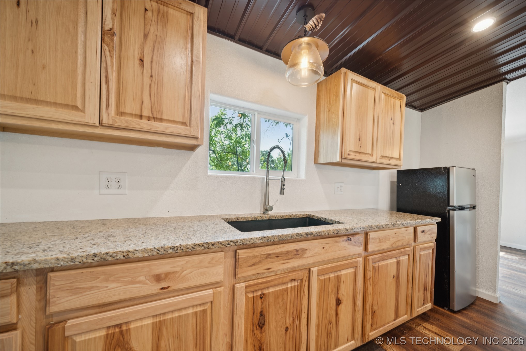 104500 S 4095 Road Property Photo 16