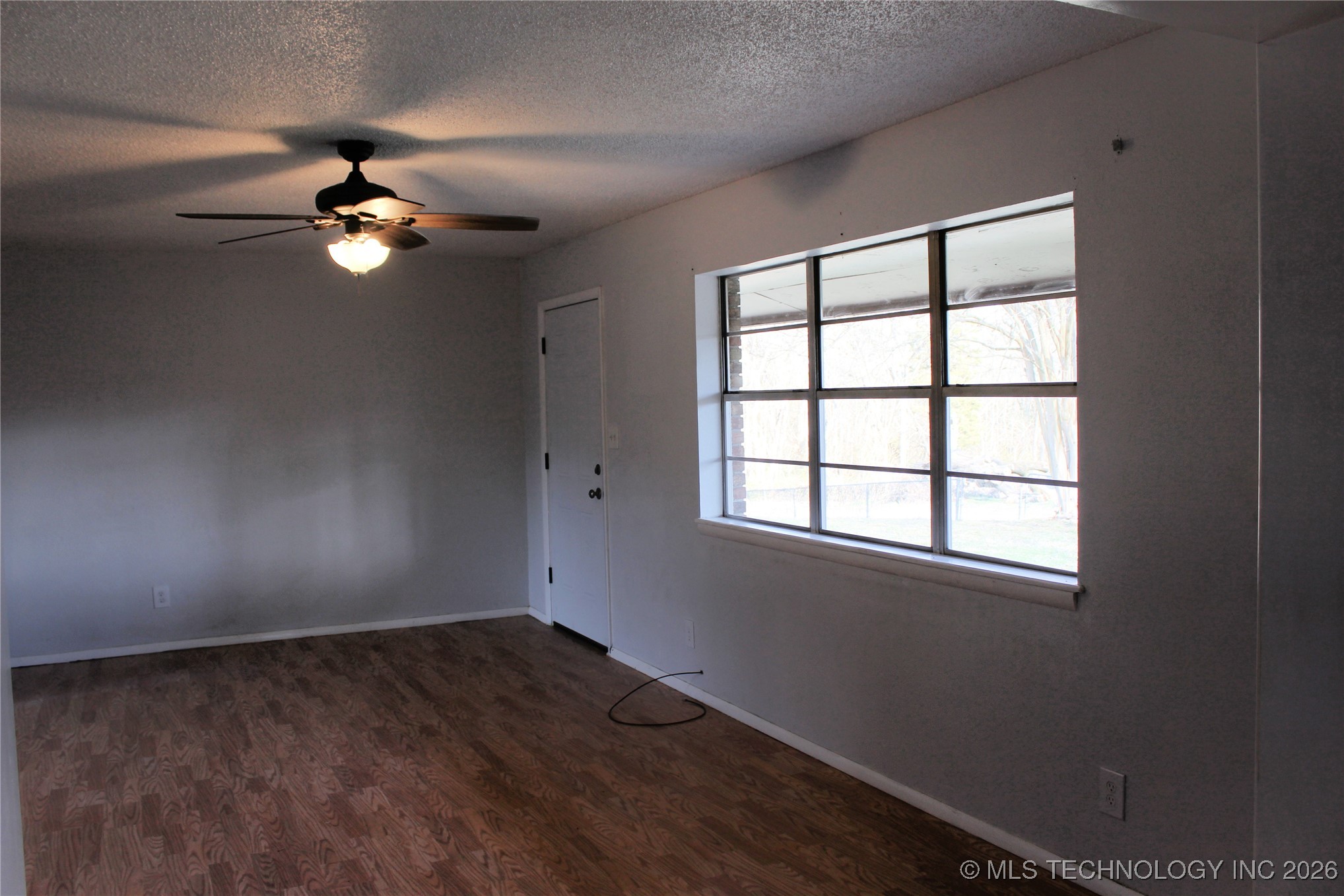 106 Ne 2nd Street Property Photo 4