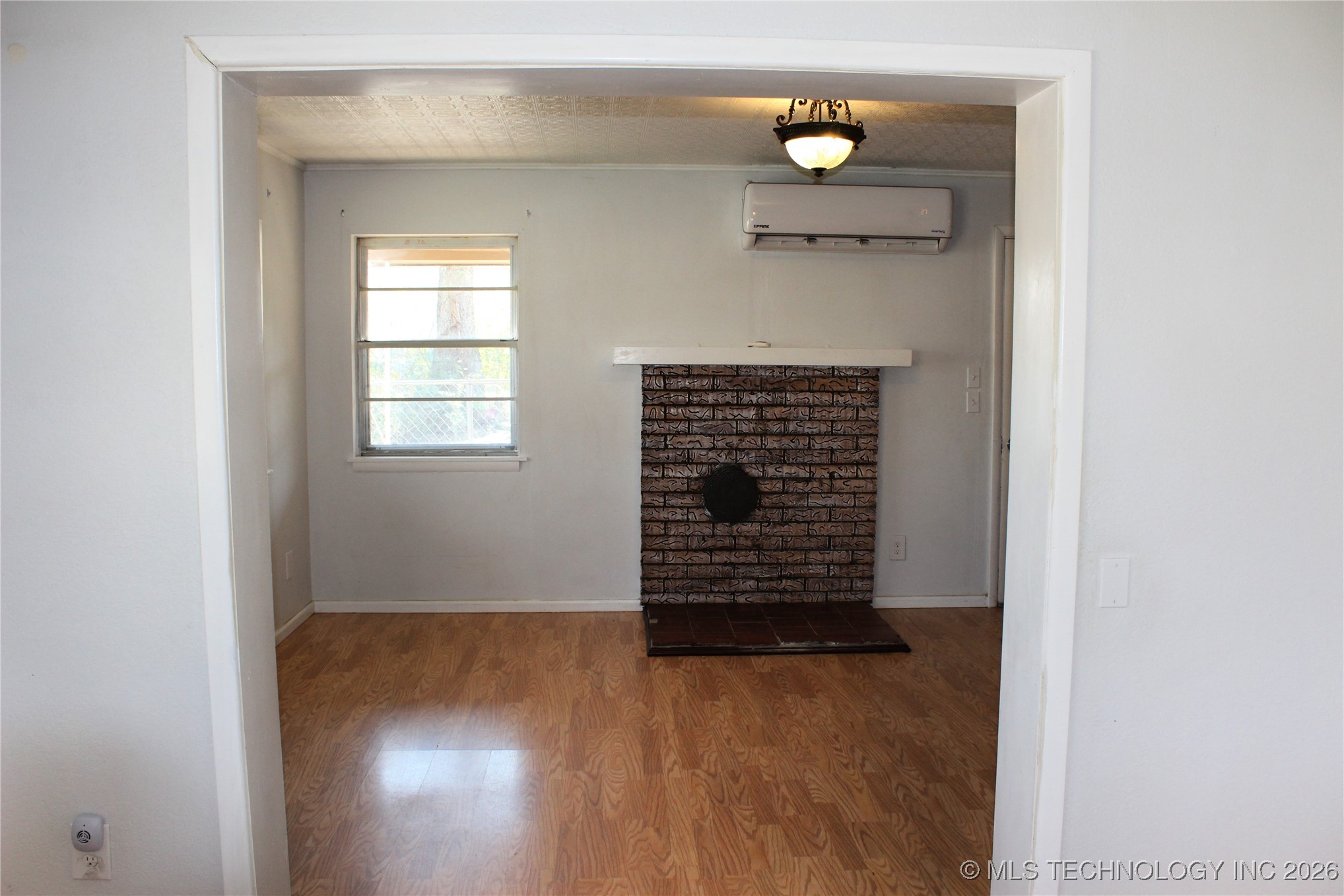 106 Ne 2nd Street Property Photo 5