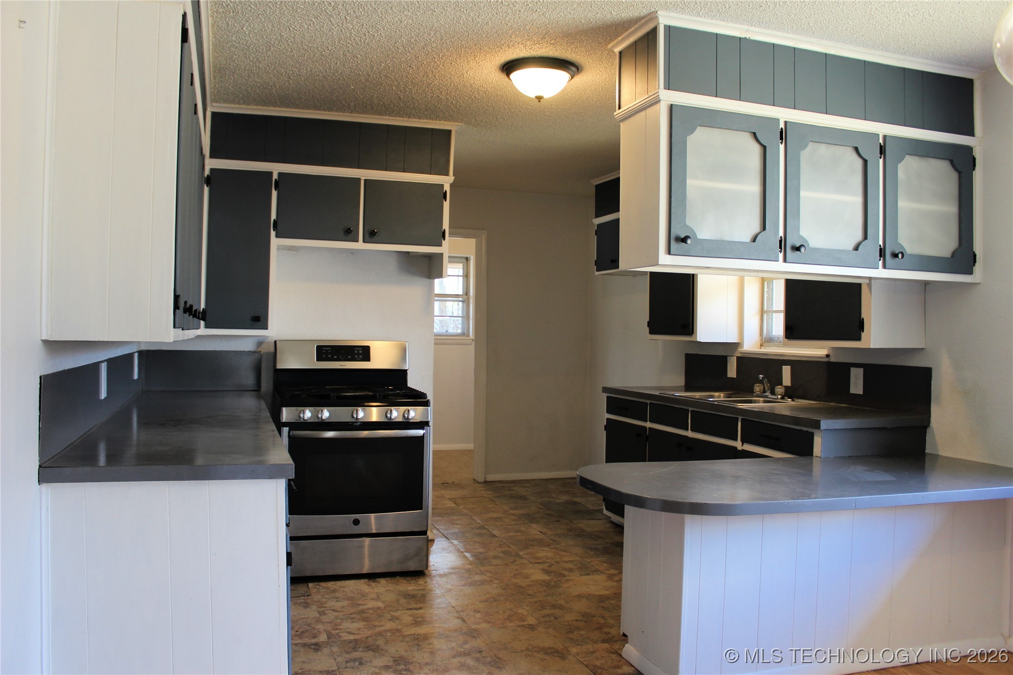 106 Ne 2nd Street Property Photo 9