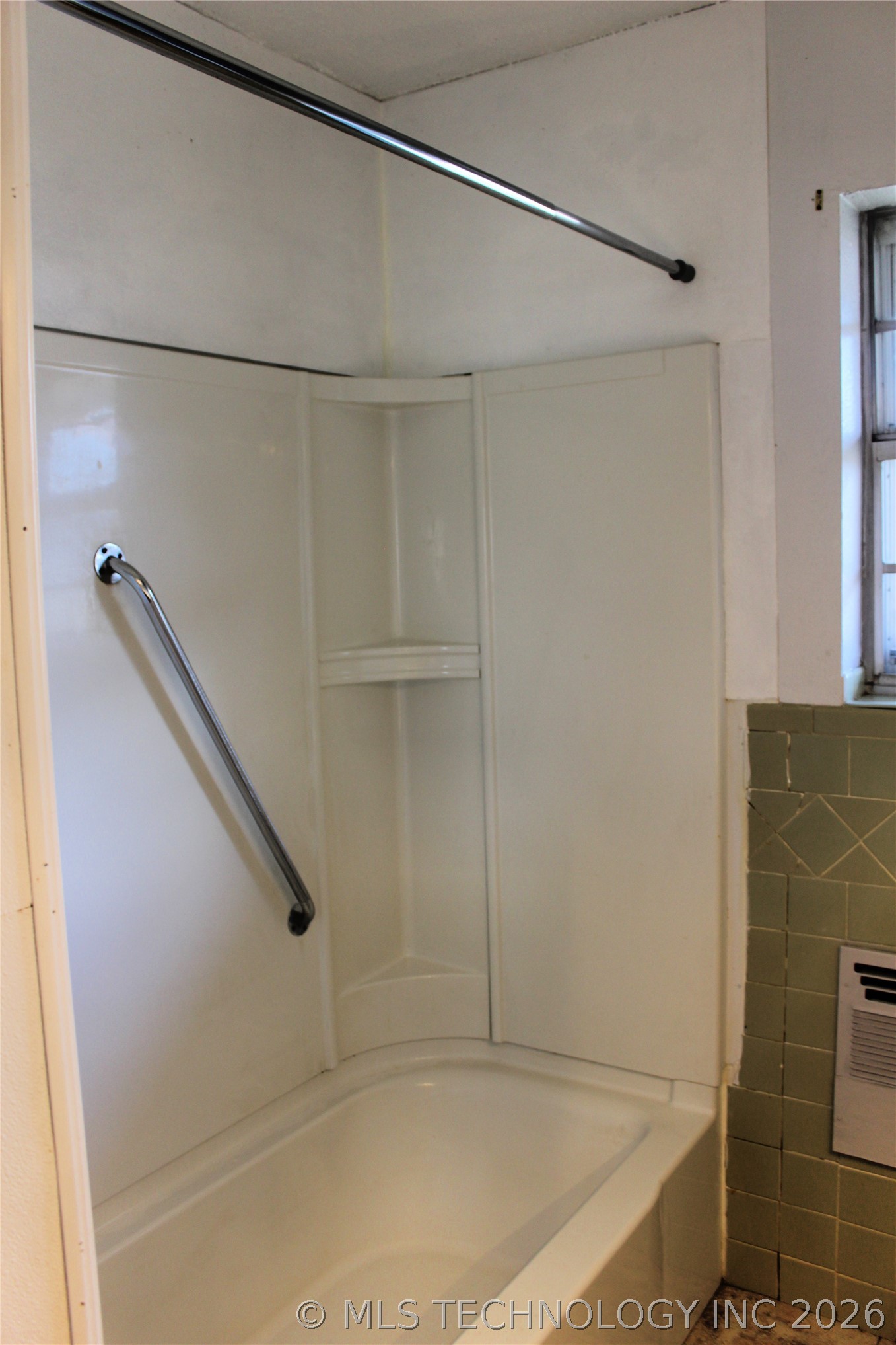 106 Ne 2nd Street Property Photo 17